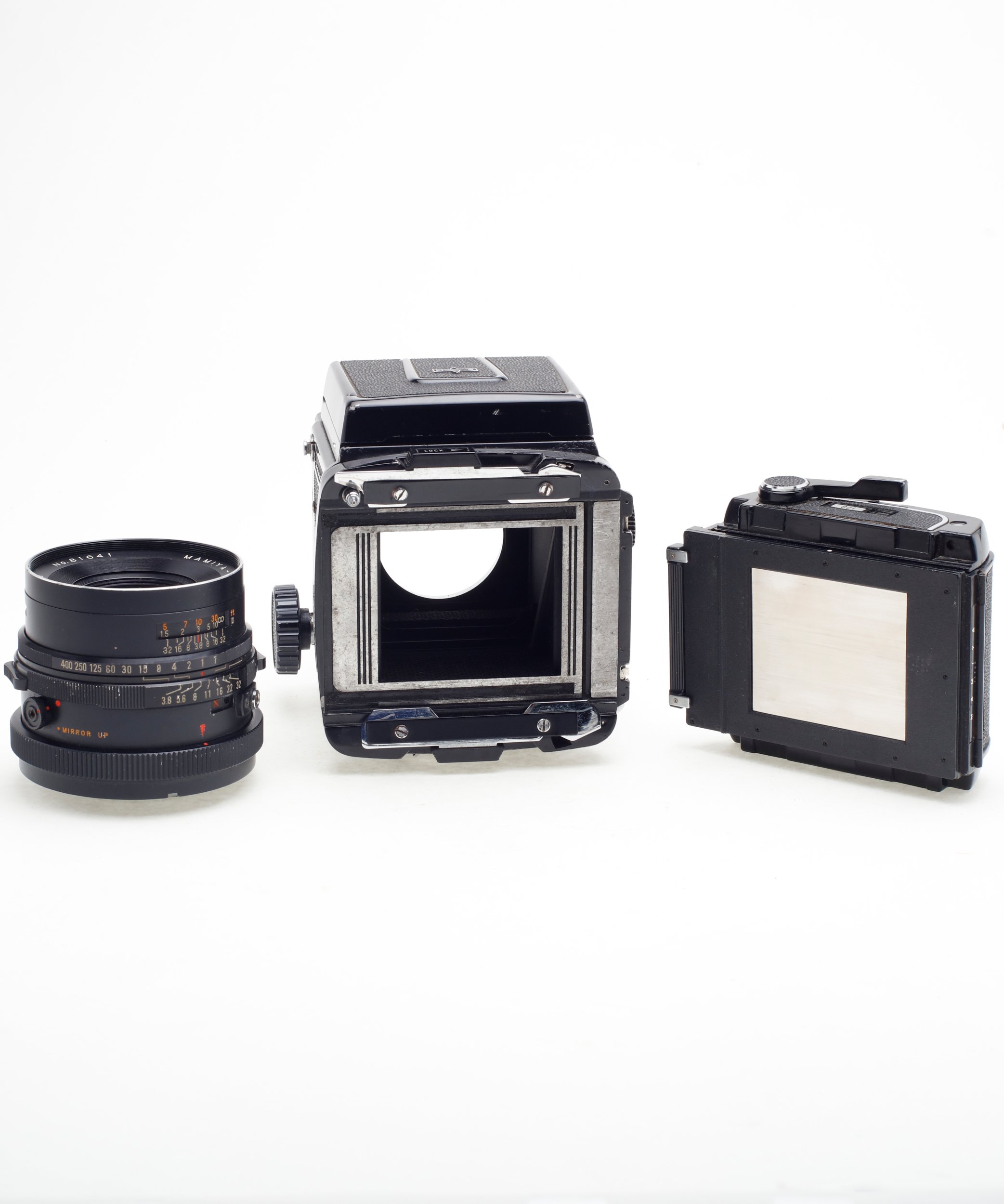 MAMIYA+90 8.jpg