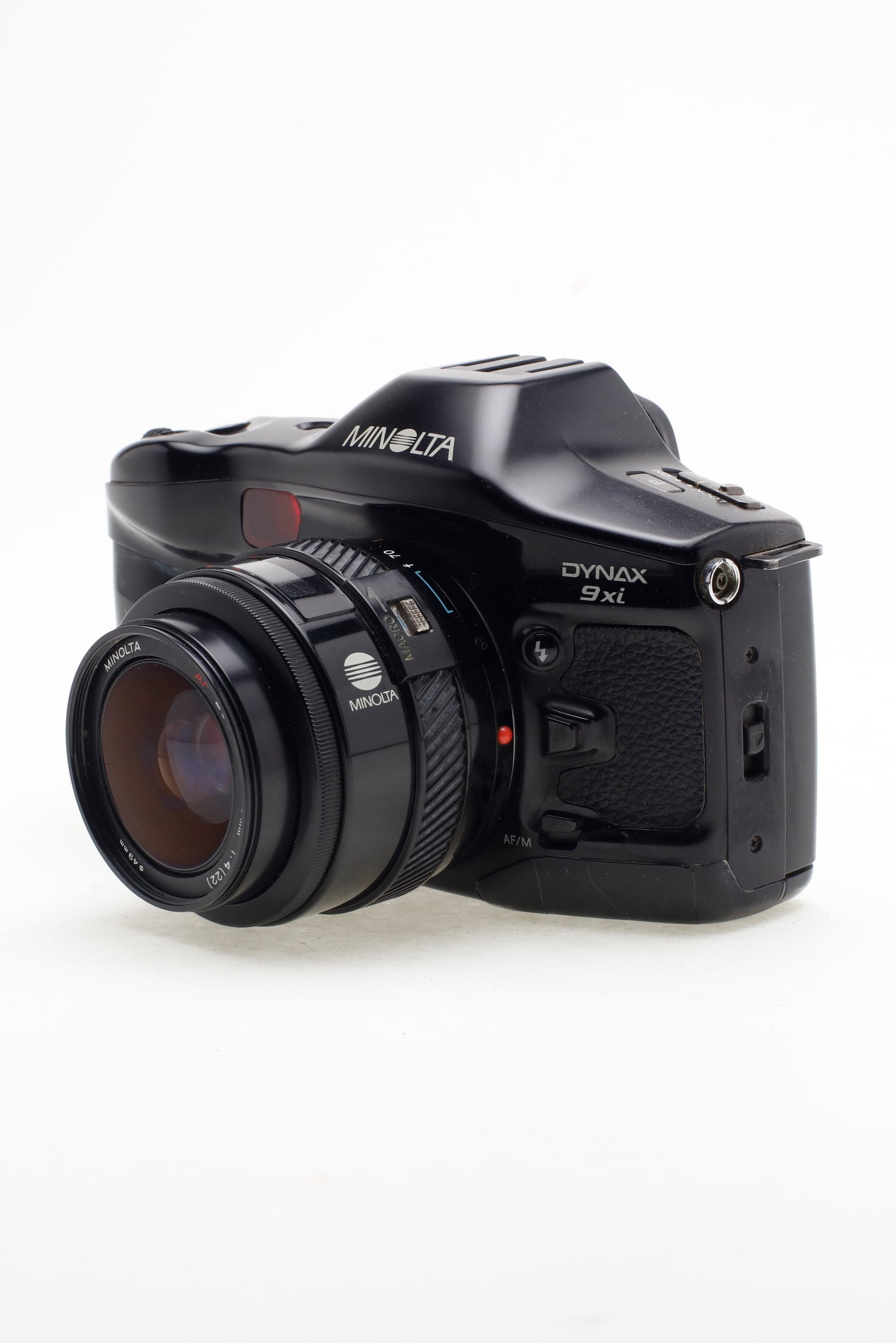 MINOLTA-DYNAX9xi 1.jpg