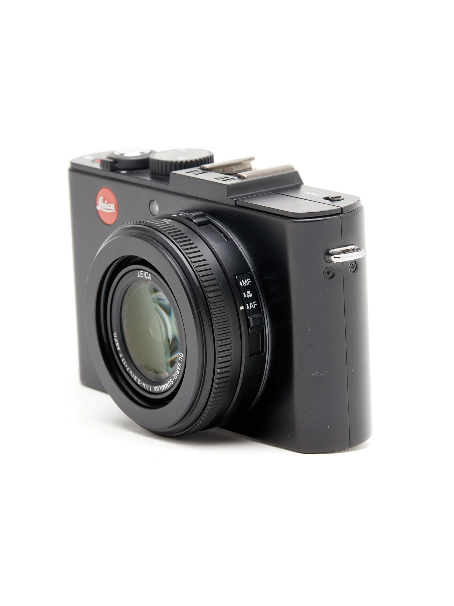 LEICA 2.jpg