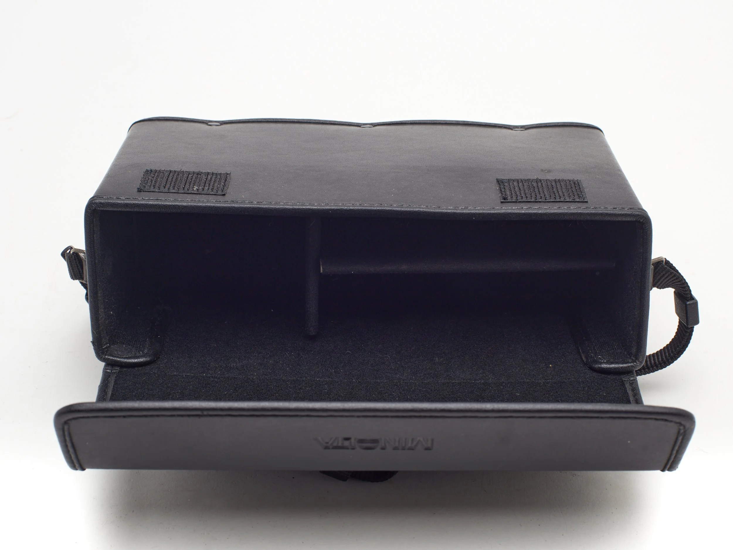 ESTUCHE MINOLTA 2.jpg