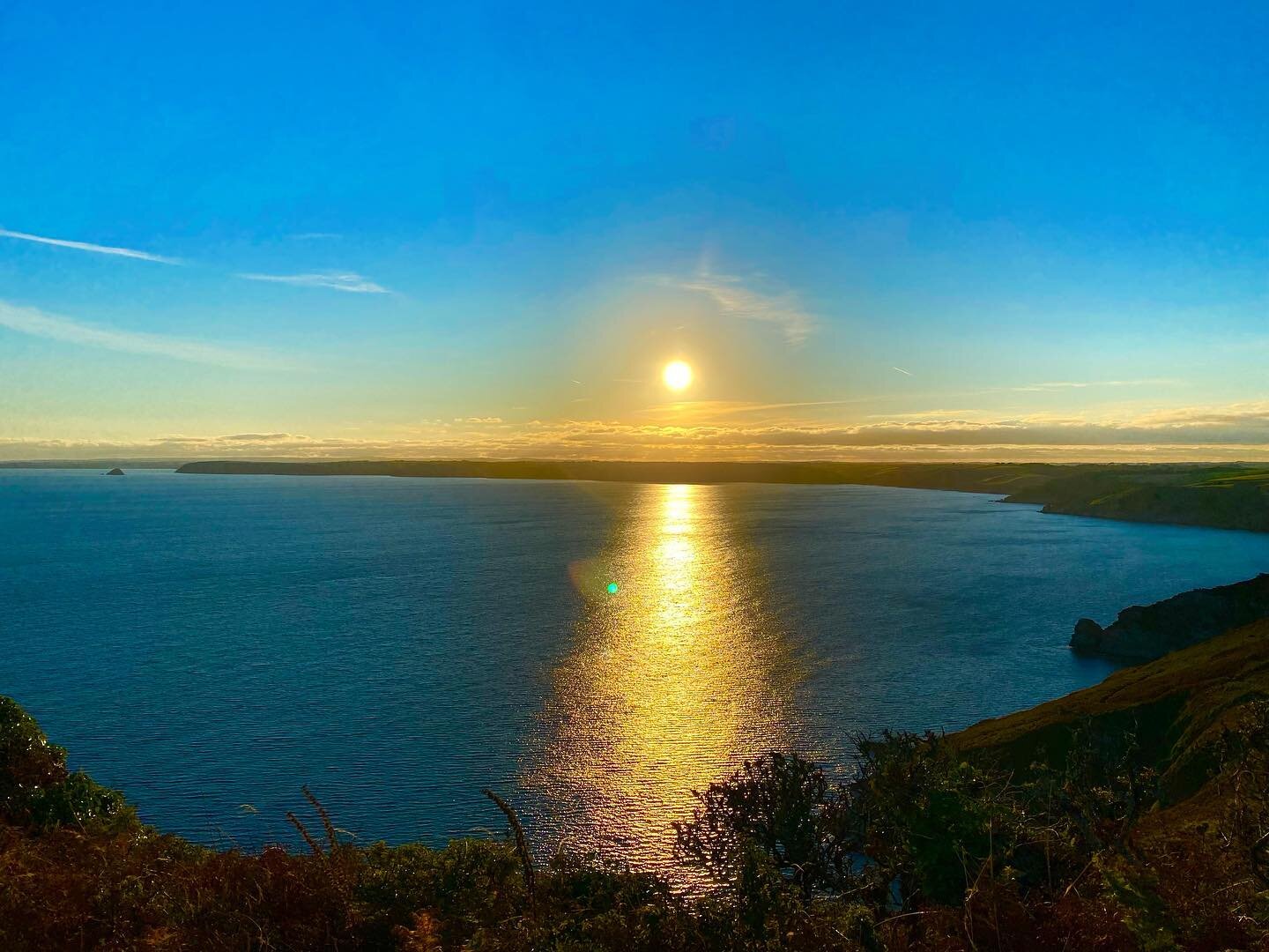 Lovely sunset at Dodman point tonight!! So lucky to have this on our patch
 #lovewhereyoulive #sunset #dodmanpoint #nature #outdoors #ocean