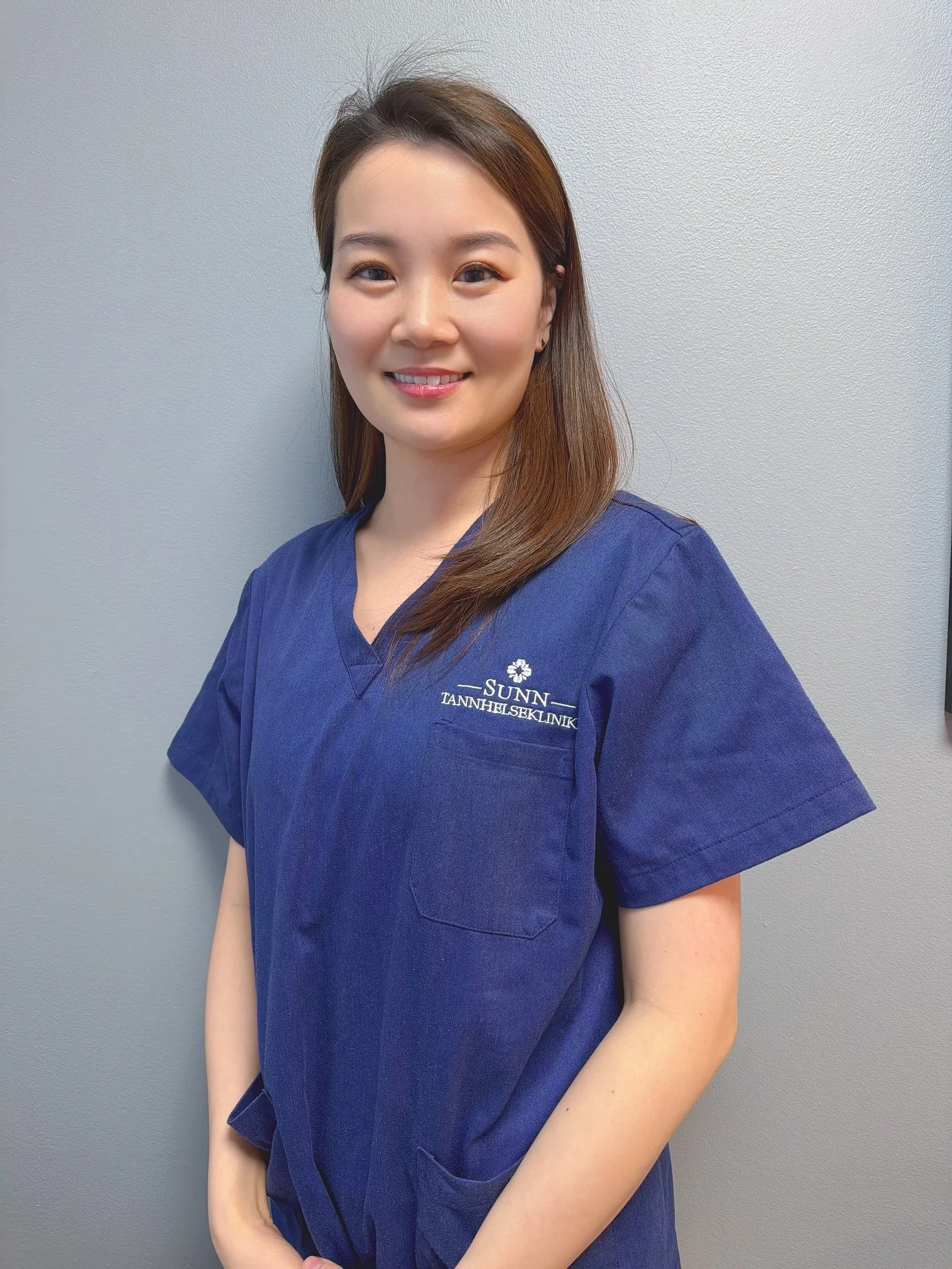 Shirley Leong, tannlege - Tærudgata