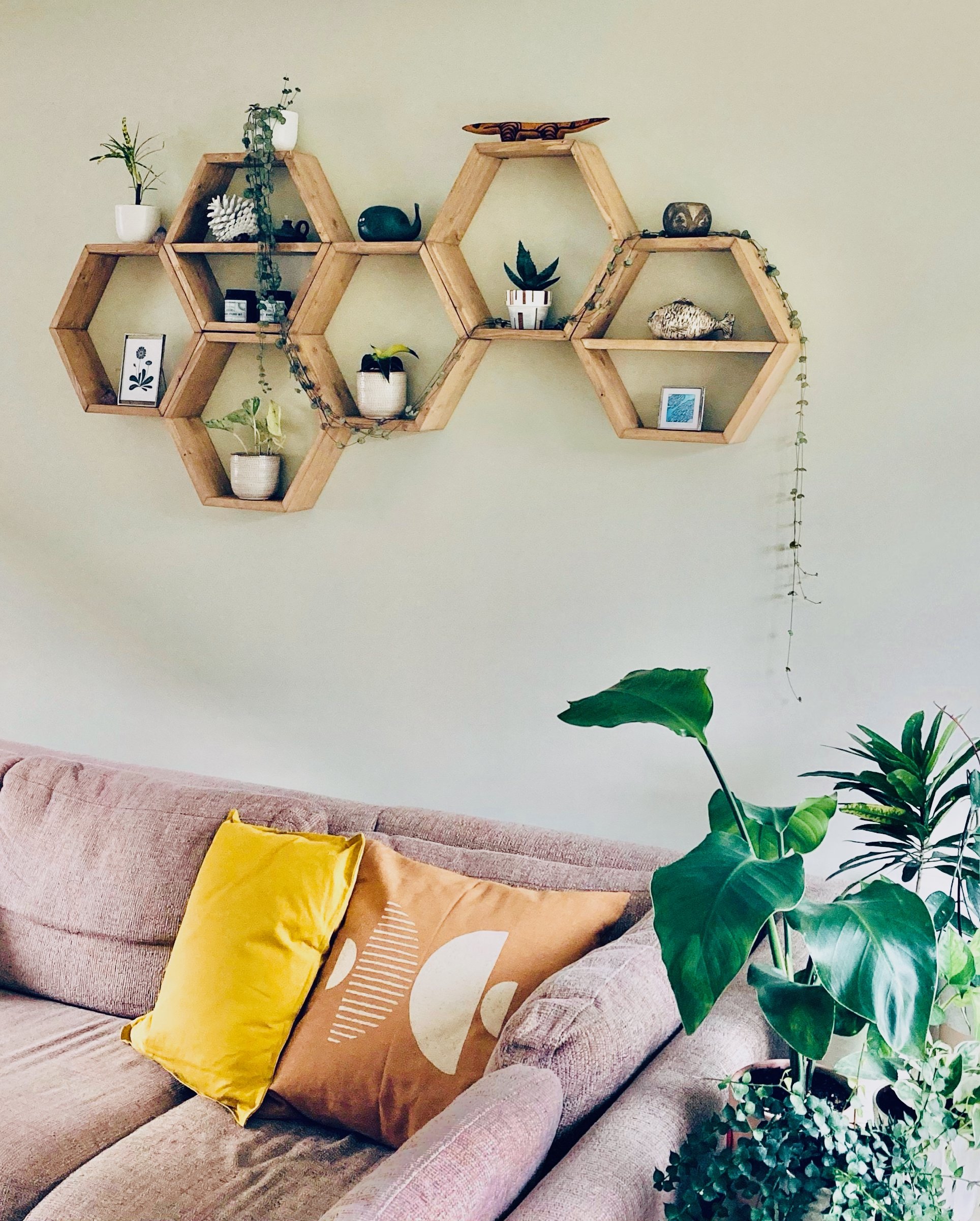 Hexagon Wall Shelves - Ikorii