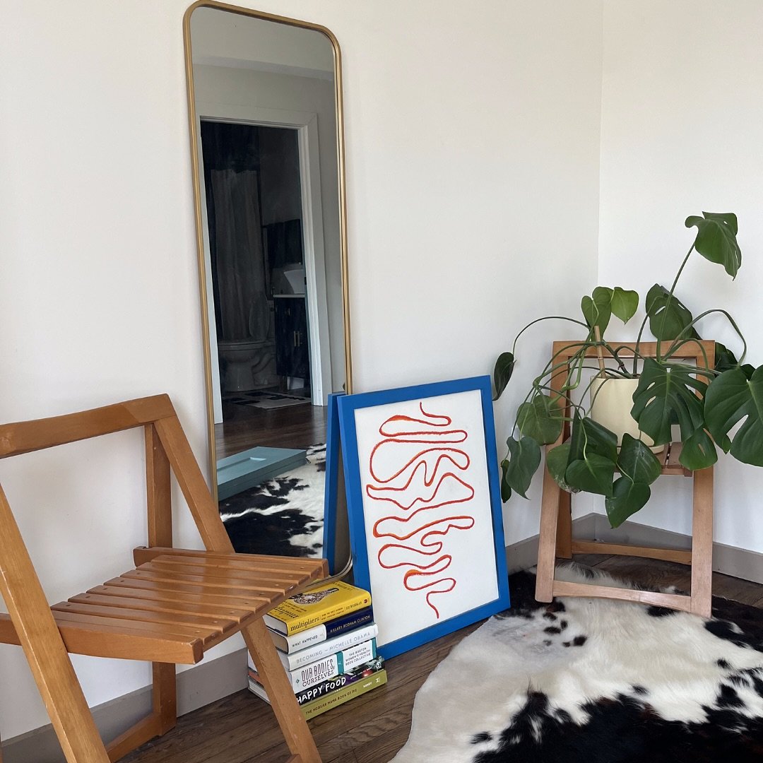 Our homes have lots of windows to let the light in, so the plant babies can grow!

When you make space for light, life flows in.

#LetTheLightIn #CozyCorners #LifeAtHome #HomeVibes #IntentionalLiving #BrightSpaces #DetroitStyle