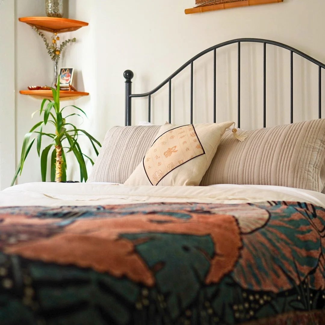 Peaceful. Practical. Packed with vintage soul. 

This bedroom at 2044 Clairmount feels like a breath of fresh air &mdash; from the soft palette and natural light to the curated corner shelves and reading nook. 

🌞 Mornings feel easy here. 
🌿 So doe