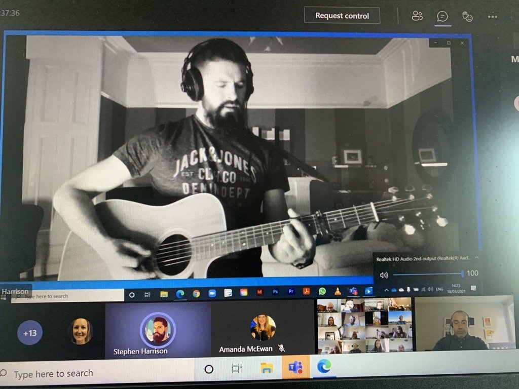 Guitar lesson on Microsoft Teams