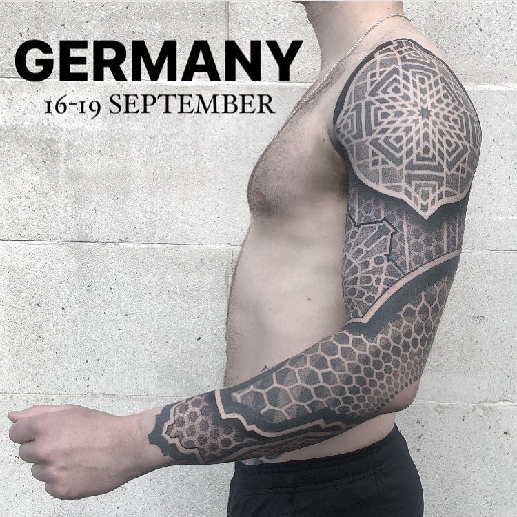 COLOGNE, GERMANY 16-19th September.
I am super excited to be doing a guest spot @goldentimesatelier.
If you would like to book an appointment please contact me and let me know.
&bull;
✉️arcane.seth@gmail.com
&bull;
#germantattooers #germantattooartis