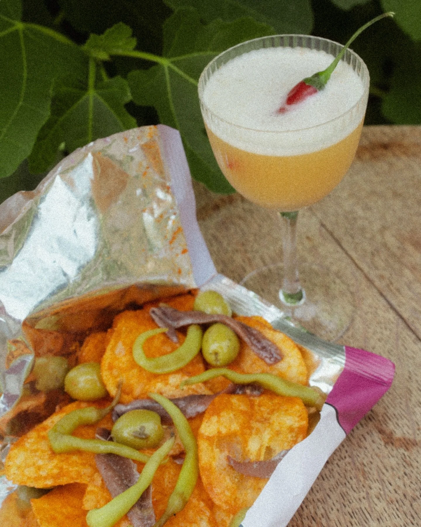 This weekends forecast is in - cocktails and crisps in the sunshine 

#ramsskulldrinks