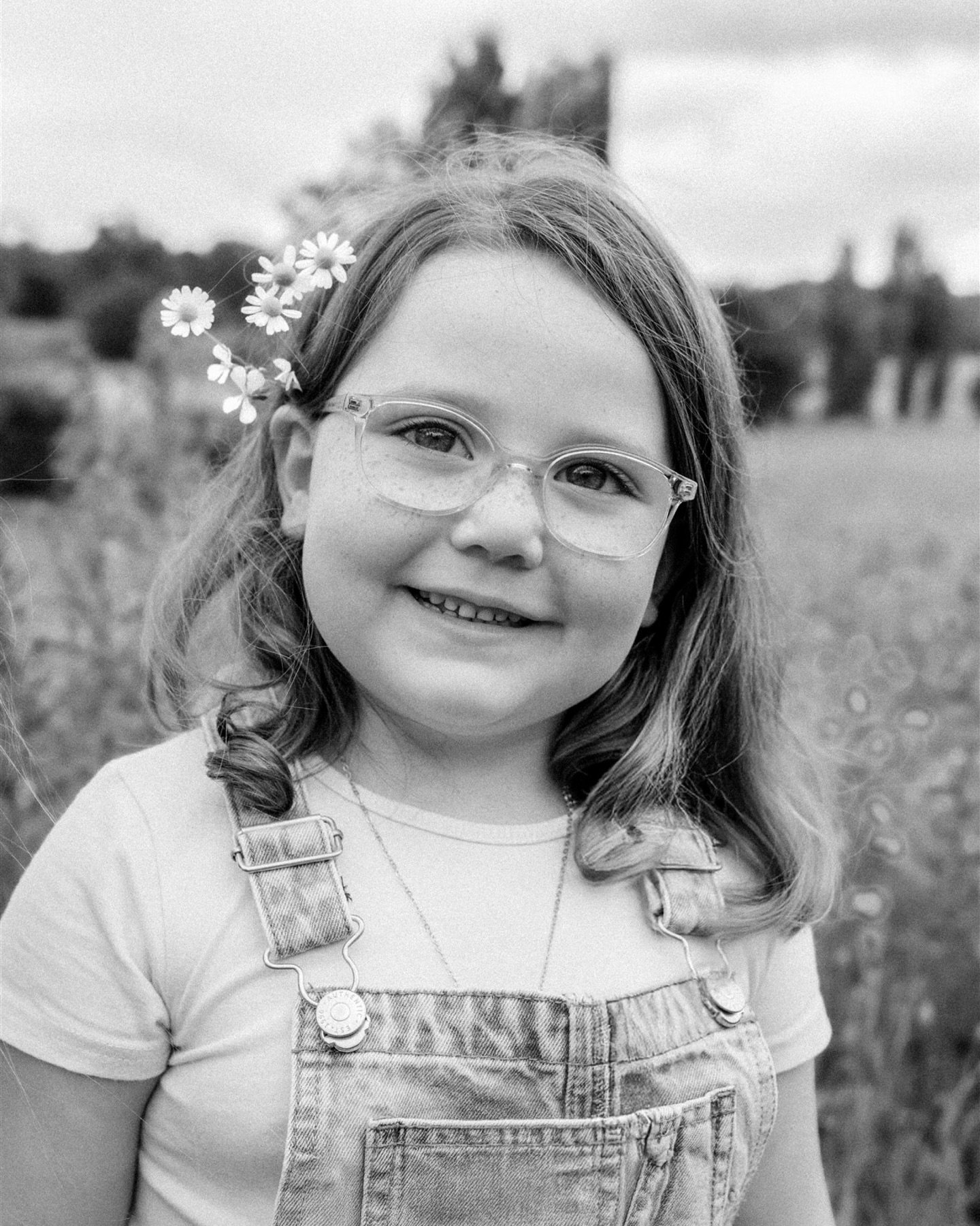 Love it when a photoshoot becomes a little adventure! A walk to the poppy fields with the Hickman family last month to capture these gorgeous moments. 
.
.
.
.
.
#familyphotoshoot #keepsakes #worcestershirephotographer #shropshirephotographer #destin