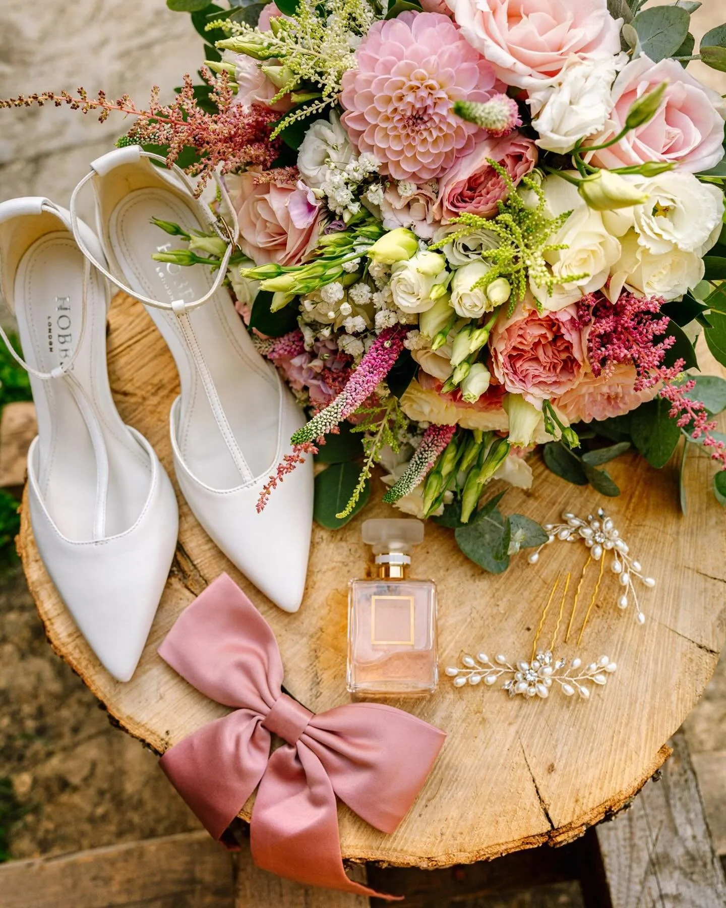 Another stunning Morzine wedding on a beautiful summers day this year. 
An intimate gathering at Farmhouse la Desmeuniere.
Photographing weddings In the mountains is the most favourite part of my job 🫶 
A place that I am so familiar with and inspire