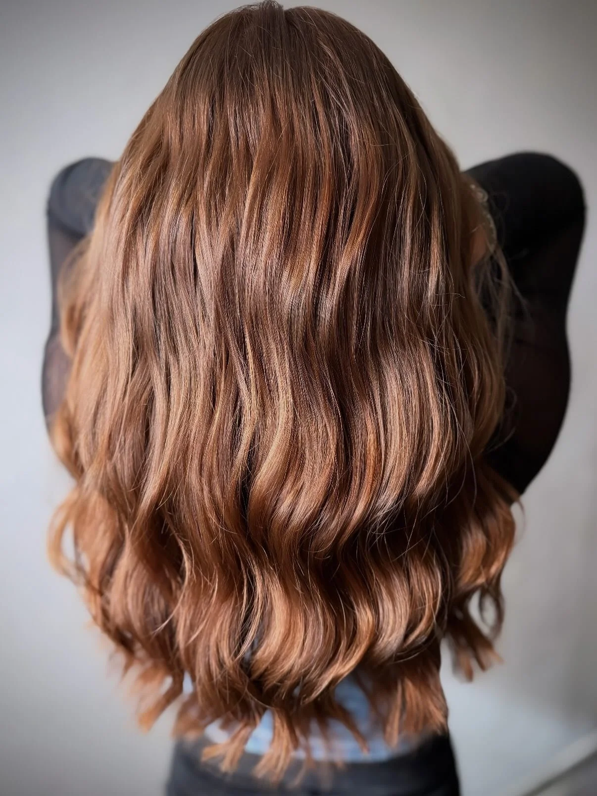 Avant/Apr&egrave;s -> un jolie cuivr&eacute; naturel pour une magnifique chevelure ✨

Moi, c&rsquo;est Laetitia ☺️
Je vous re&ccedil;ois en t&ecirc;te &agrave; t&ecirc;te dans mon salon priv&eacute; @aparteartdecoiffer situ&eacute; &agrave; #comin