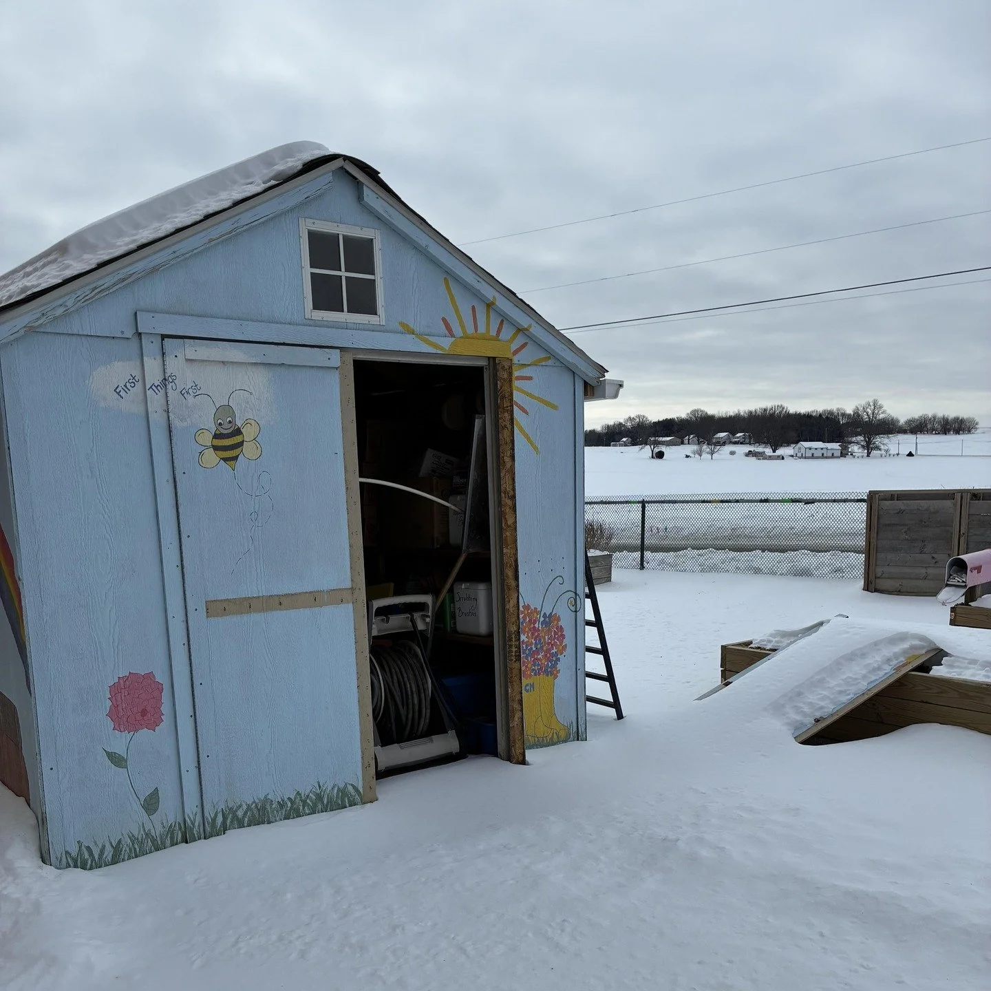 ⚒️Wanted: Handy person to reattach the shed door at Central Manor Elementary.

The snow has melted but we still need support with this shed. If you would like to help, please email angie@theedibleclassroom.org.