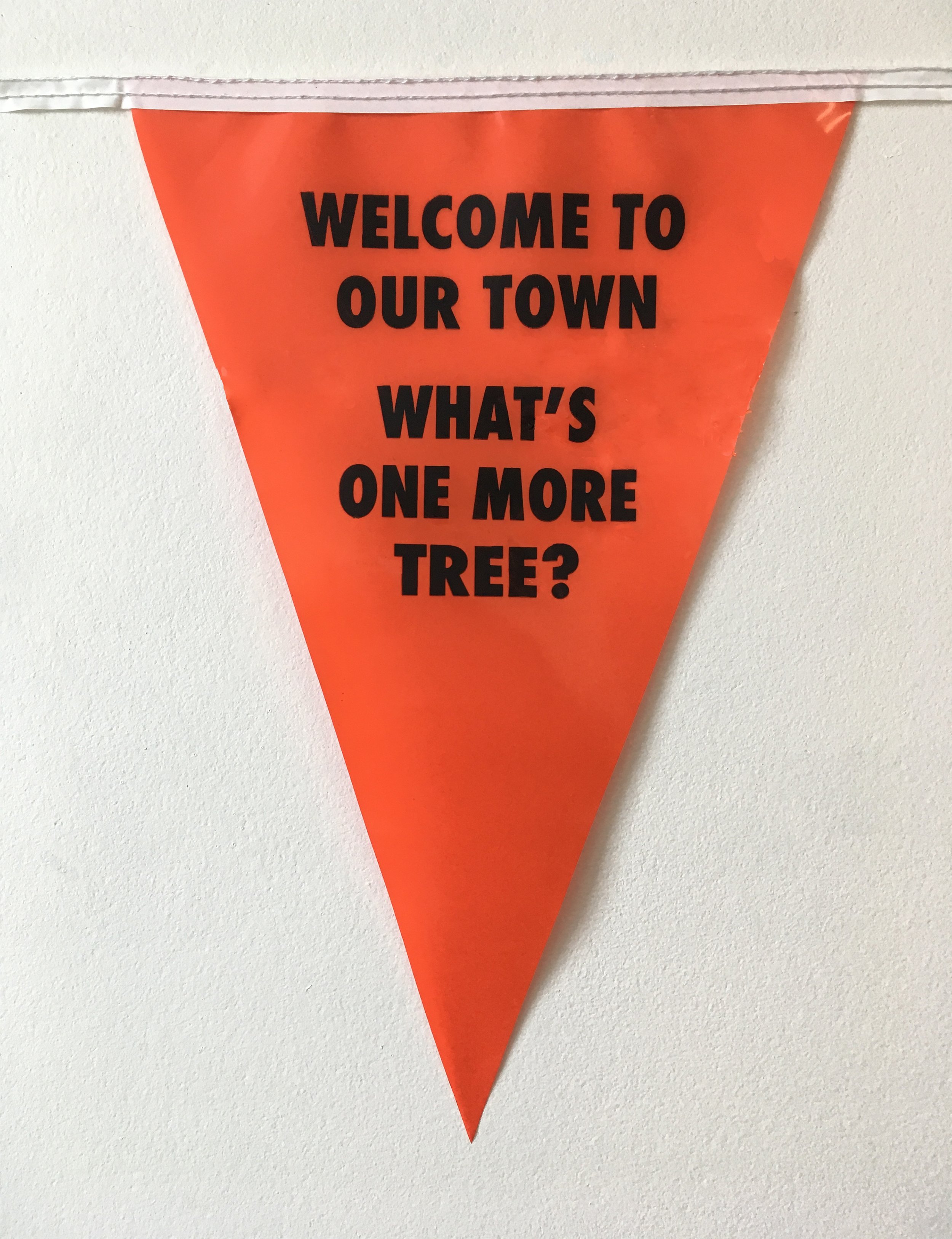 Bunting (Welcome to Our Town)/Tree