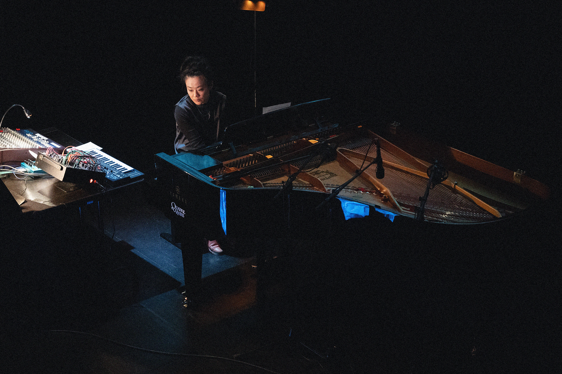 Videodroom "The Juniper Tree" @ De Vooruit, Photo by Thierry Van Dort, Ghent 2025