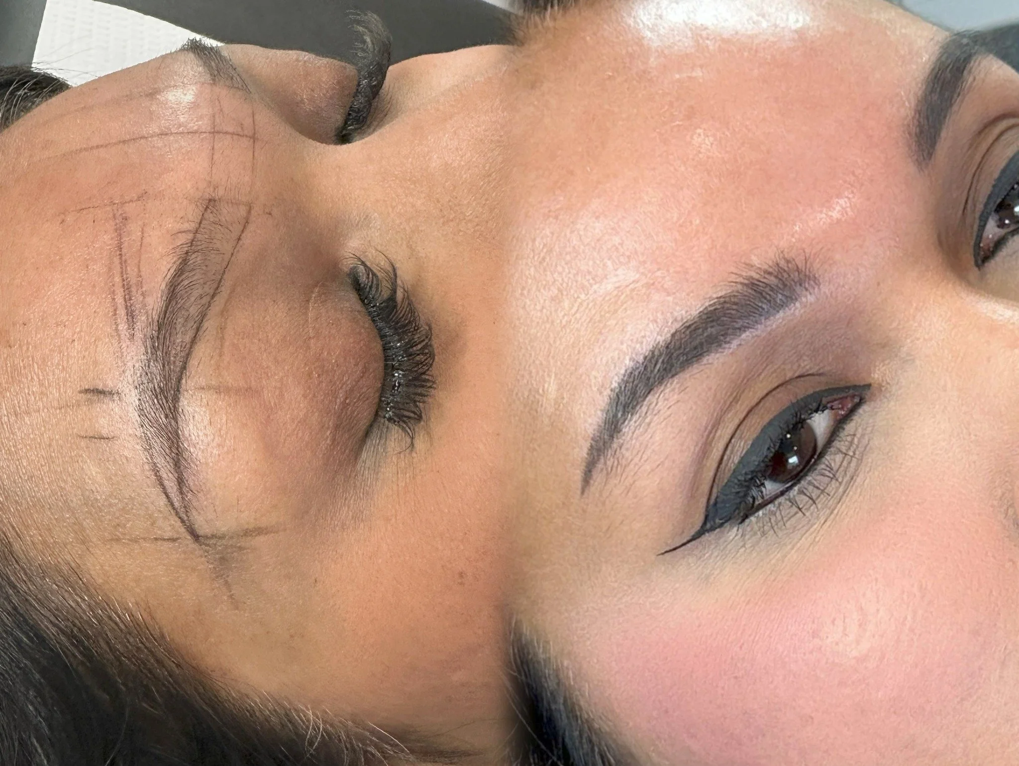 The soft glam your brows have been waiting for.

 #niubrows #syosset #syossetbrows #longisland #powderbrows