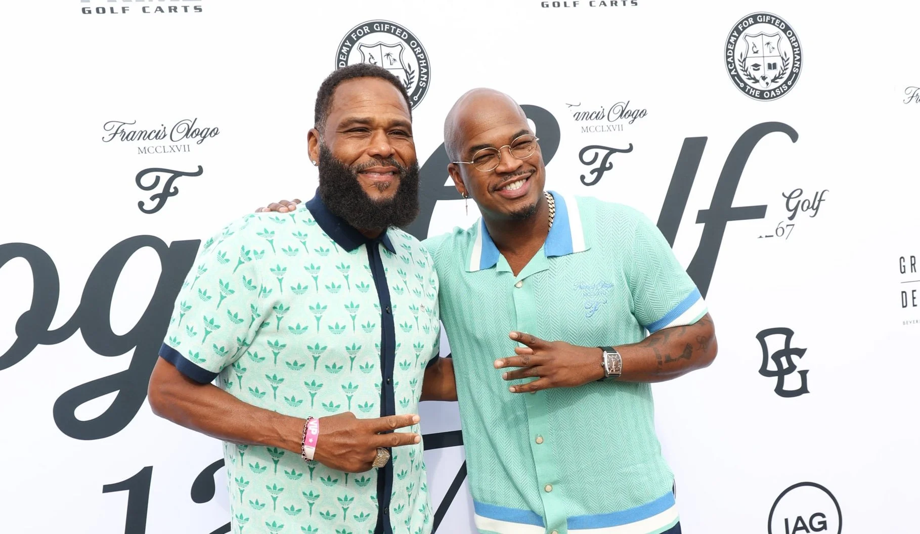 Ne-Yo Hosts Ologo Charity Golf Tournament in Support of The Oasis Academy