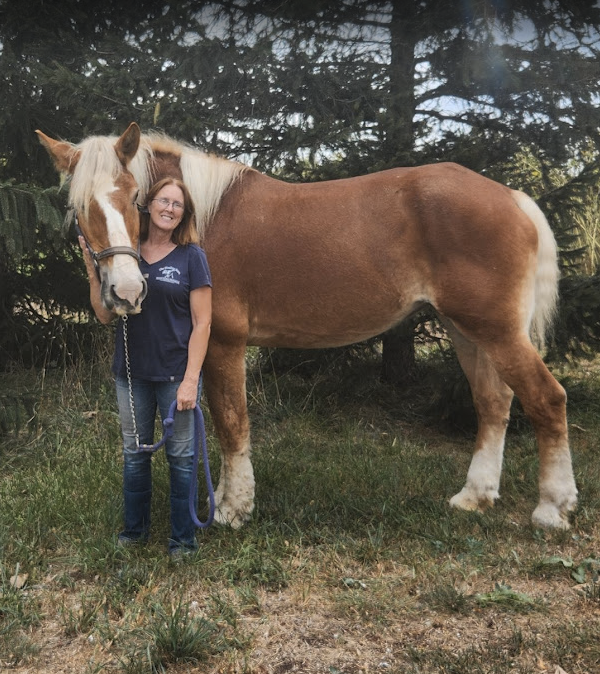 Finding Sanity and Purpose: Kelly Critter Lady's Journey with Bipolar and Healing