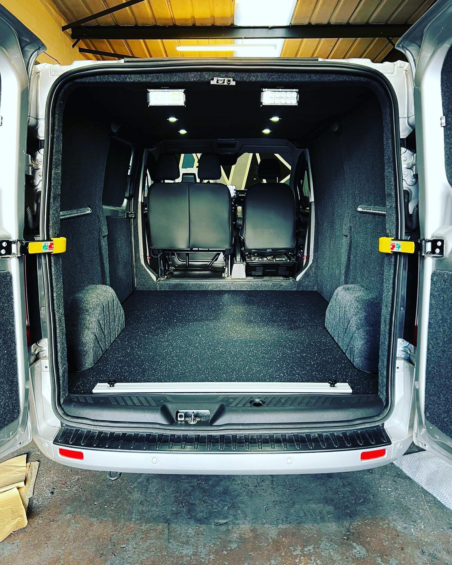 Check This Transit Custom ⬇️

▪️Sound Proofed &amp; Insulated
▪️Fully Carpet Lined 
▪️Roof Build with 6 LED Downlights
▪️New Altro Floor with step
▪️Rear Door Twin LED Spotlights 

Ready for some biking adventures! 
@seanjopson @loadedbikes 

Vans Do
