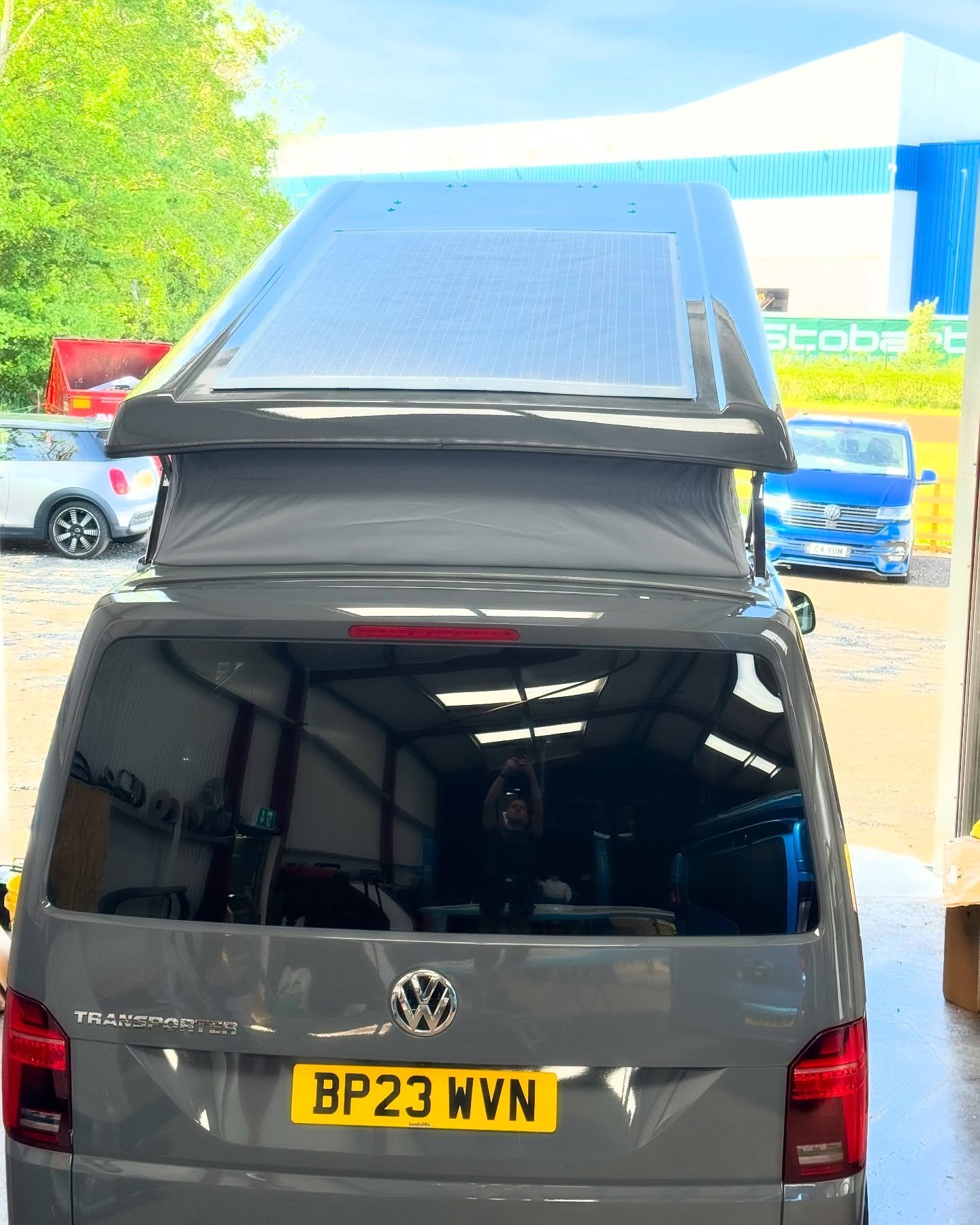 ☀️Just fitted this 300W semi-flexible solar panel to a T6.1 &mdash; perfect for off-grid adventures without the bulky look.

It hugs the roofline for a stealthy, low-profile finish but still packs plenty of punch to keep batteries topped up on the go