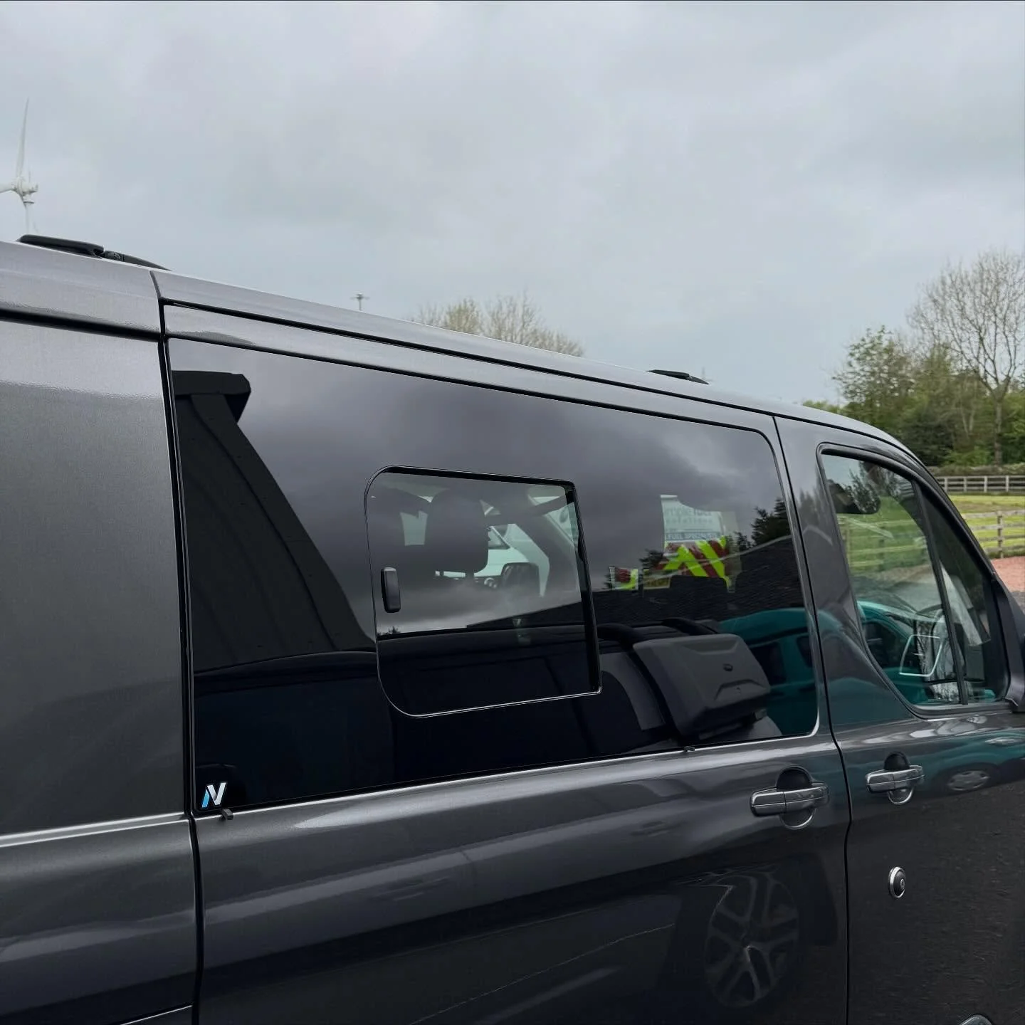🚨IT&rsquo;S THE WEEKEND! 🚨

Here&rsquo;s one of the many vans to leave the workshop this week! 

This Transit Custom is well on its way to being a camper with the customer opting for us to install 4 new shiny windows with plans to carry out the sel