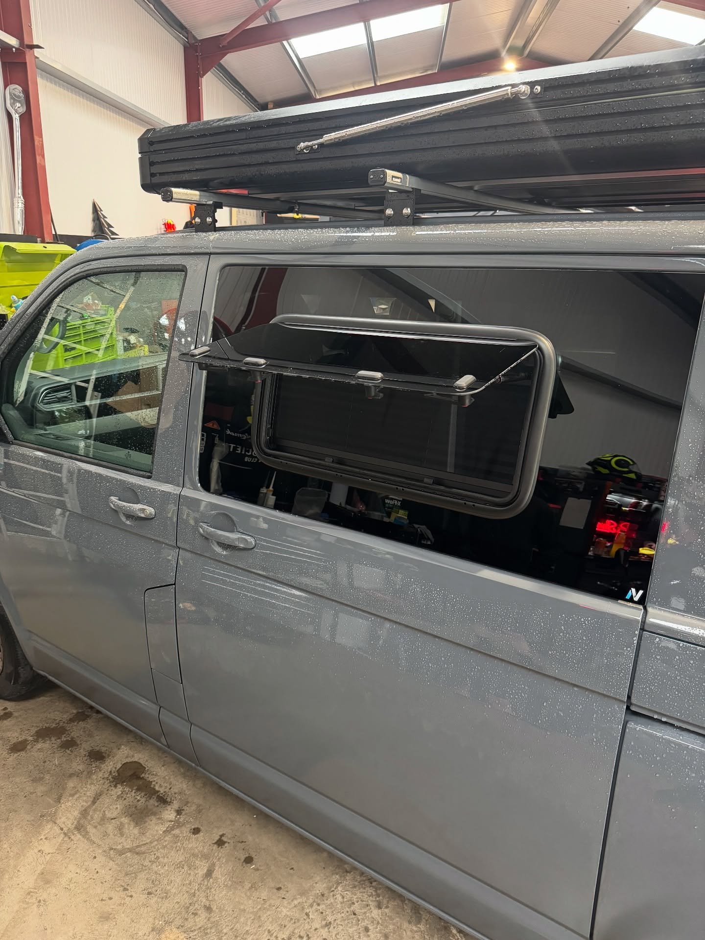 Adding a window in to your van can make the interior feel more open, bright, and spacious making your trips away more enjoyable🏕️🚐☀️

#CustomCamper #ConversionSpecialists
#CamperConversionExperts #VanLifeBuilds
#CamperVanConversion #CraftedWithCare