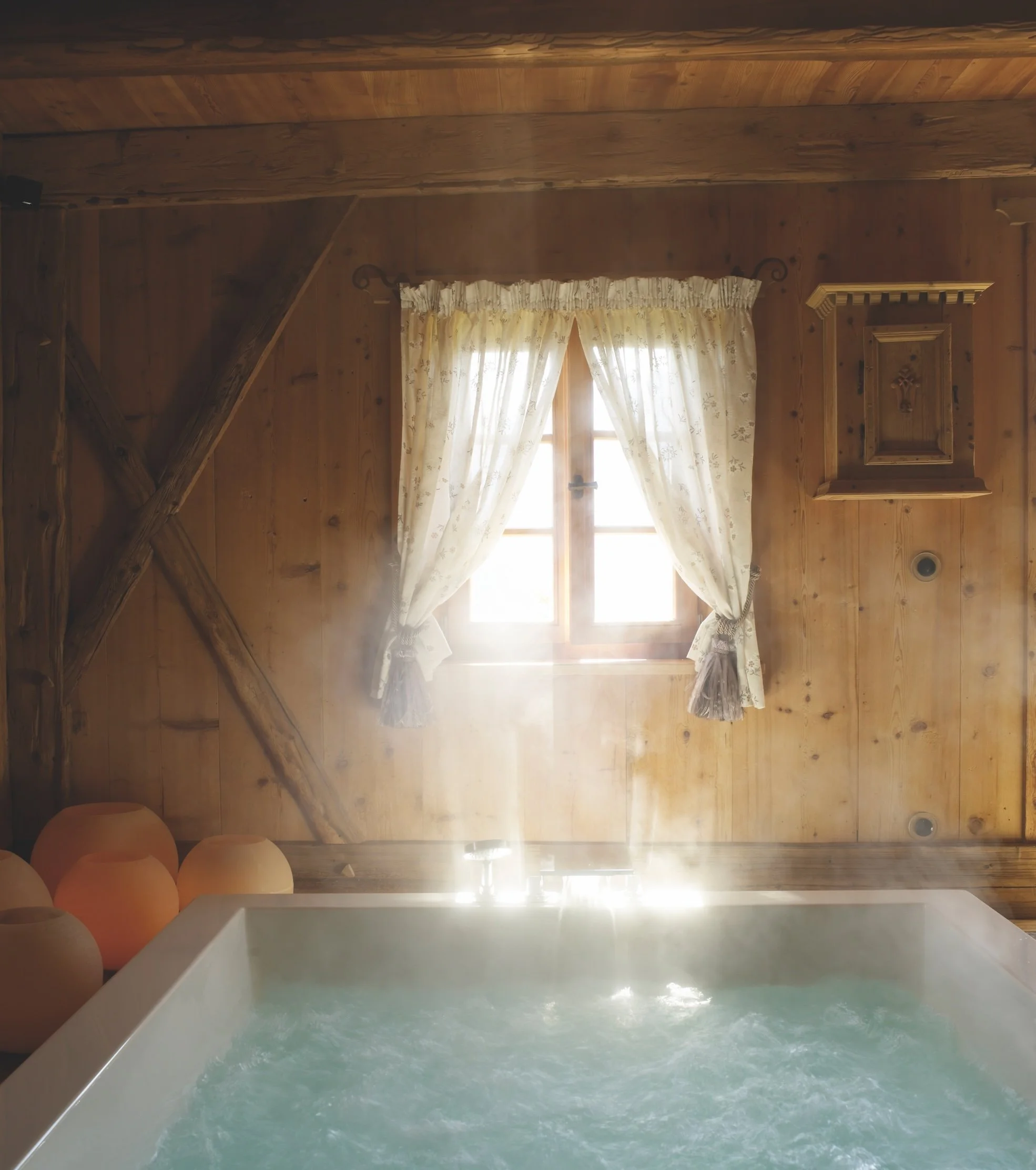 indoor whirlpool.jpg