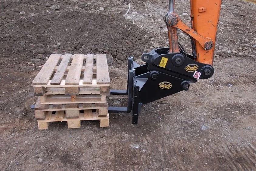 pallet forks.JPG