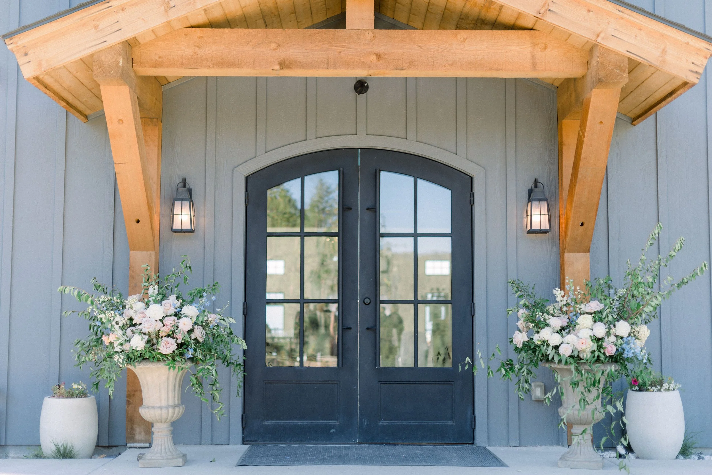 North Star Gatherings Colorado wedding venue entrance with beautiful flowers.