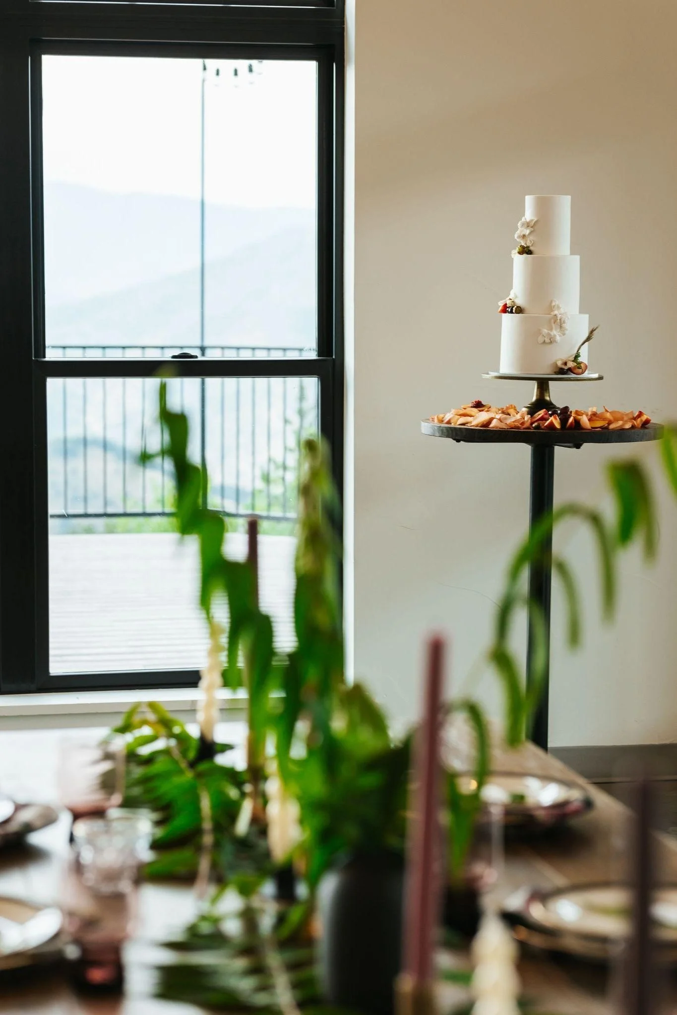 Cocktail high-top (30" round)