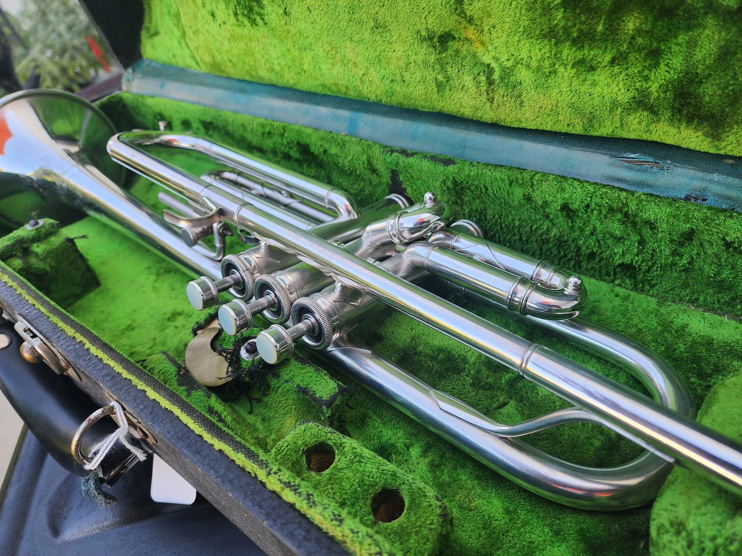トランペット Frank Holton Llewellyn Model SatinSP Frank Holton & Co Llewellyn Trumpet — Brass Mavens