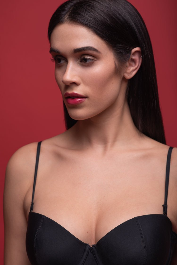 Expertly crafted: Dennis Gatz's female portrait is a testament to his ability to create evocative and beautiful images with expert composition and lighting