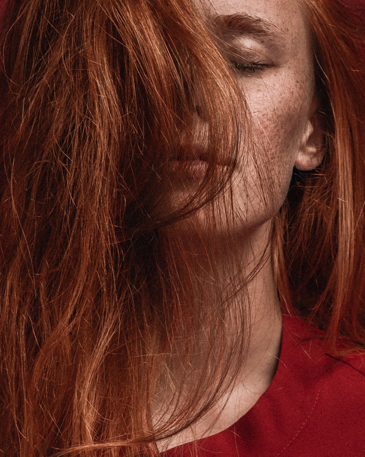 Expertly crafted: Dennis Gatz's female portrait is a testament to his ability to create evocative and beautiful images with expert composition and lighting