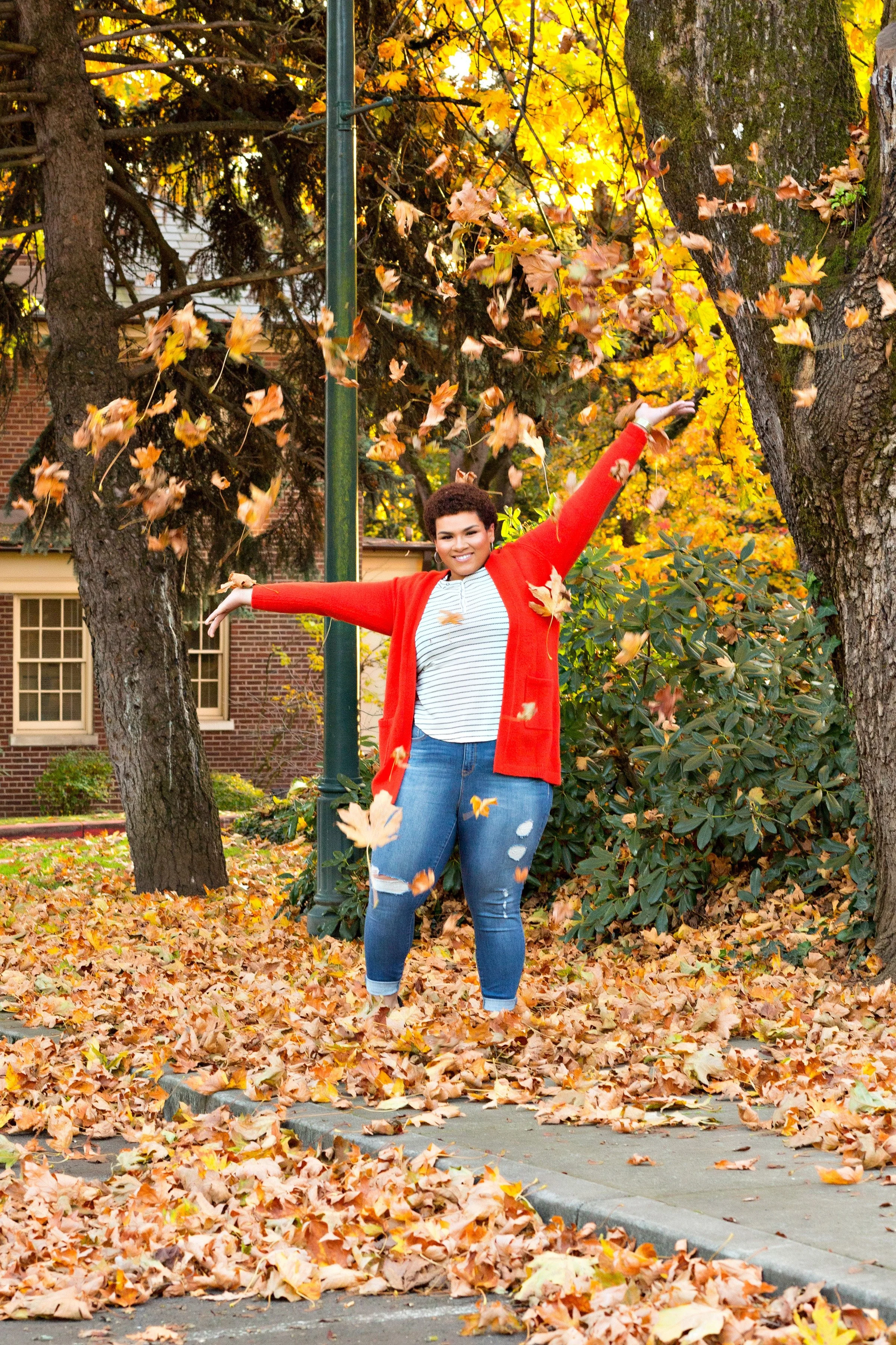 5 Ways to Pose More Naturally for Your Senior Photos - Vancouver, WA / Portland, OR Senior Portrait Photographer