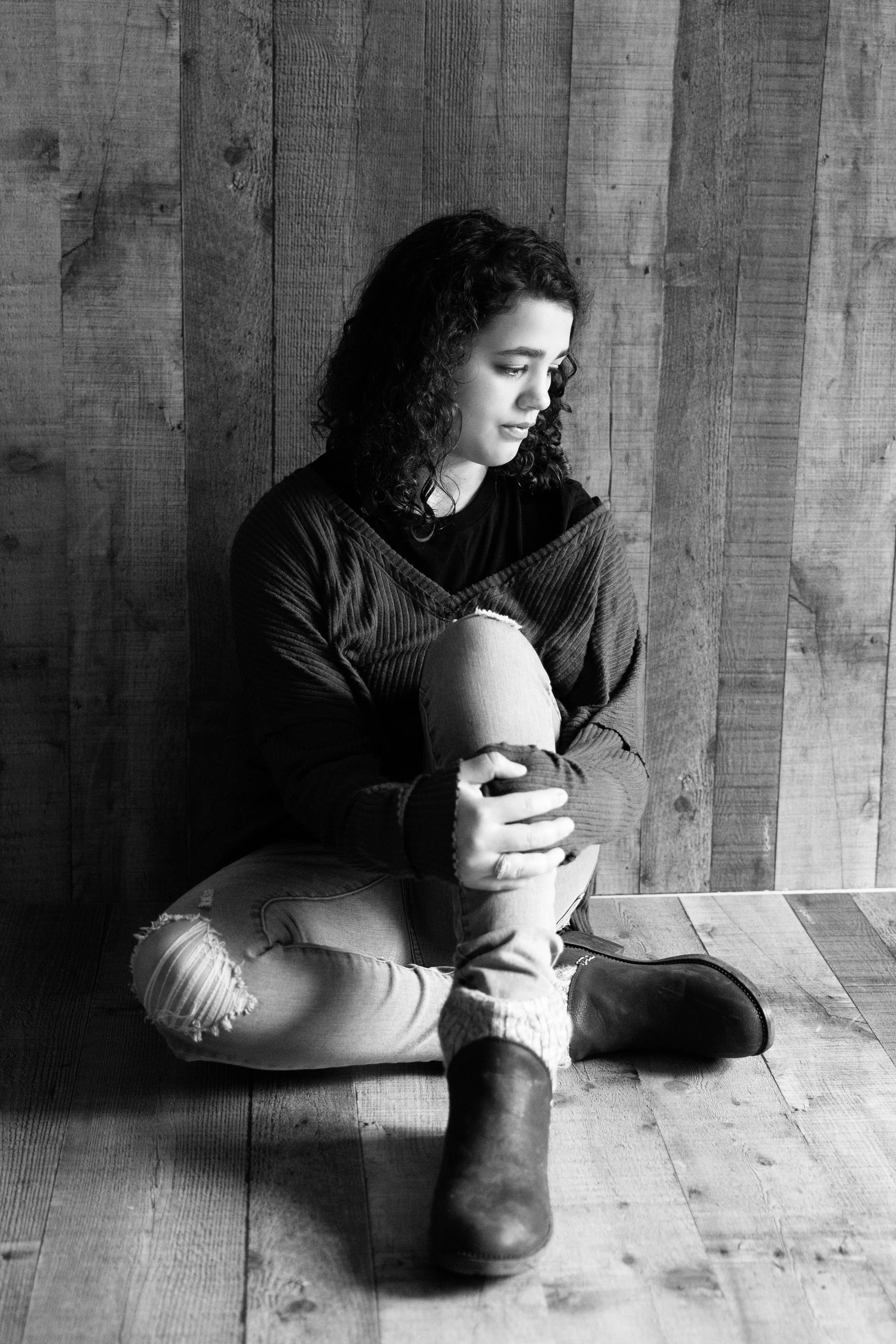 Teen portrait photographed by Studio Q Photography in Vancouver Washington.