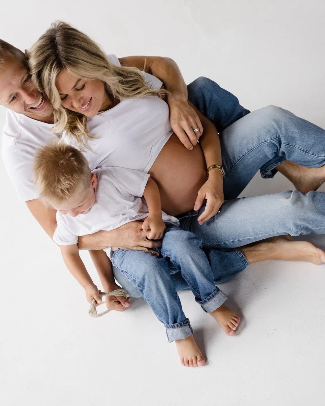 Such a sweet day documenting them as they waited on their newest little love 🩵