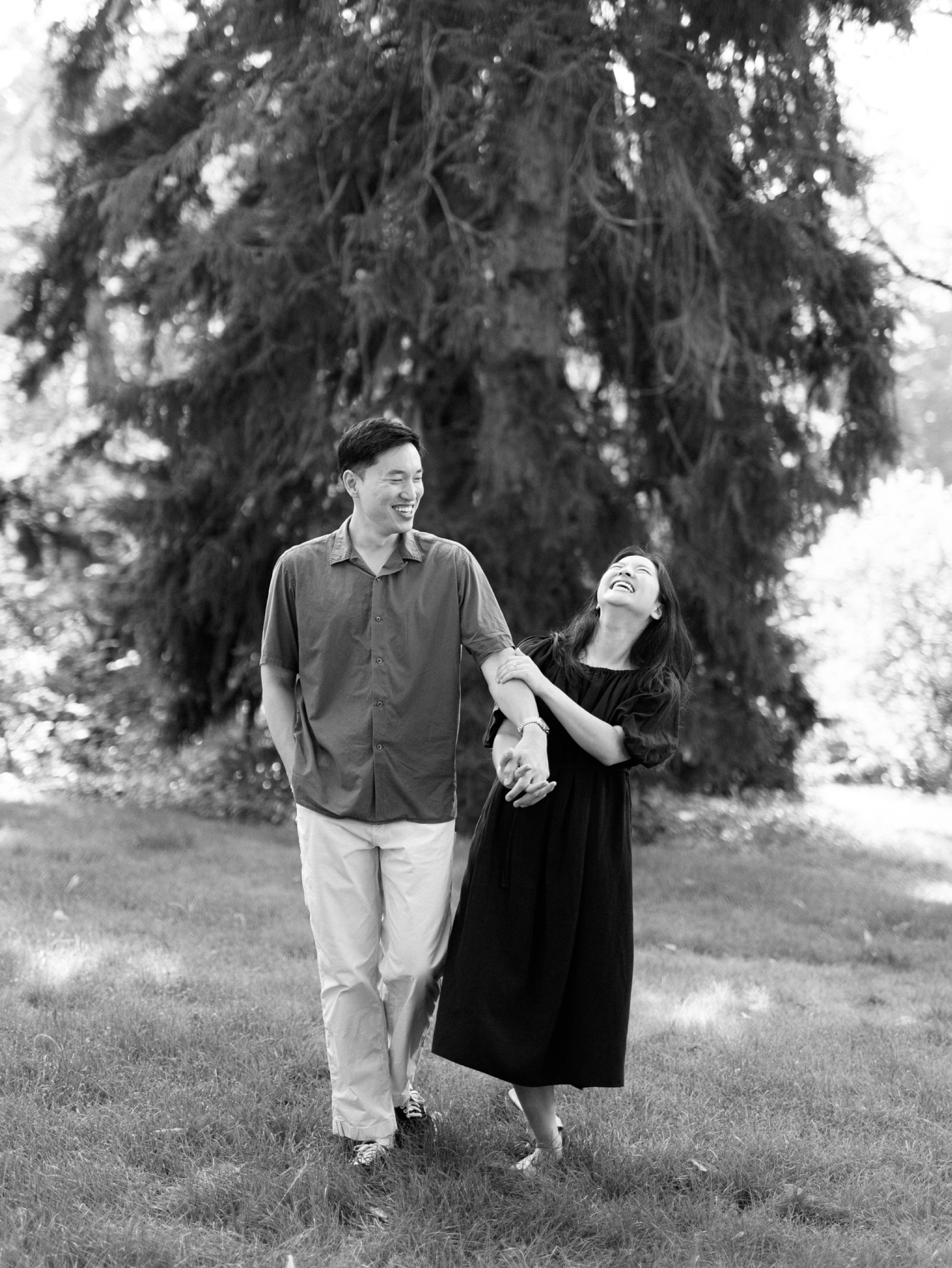 16_PREVIEW-83_Couple in the New Jersey Botanical Garden.jpg