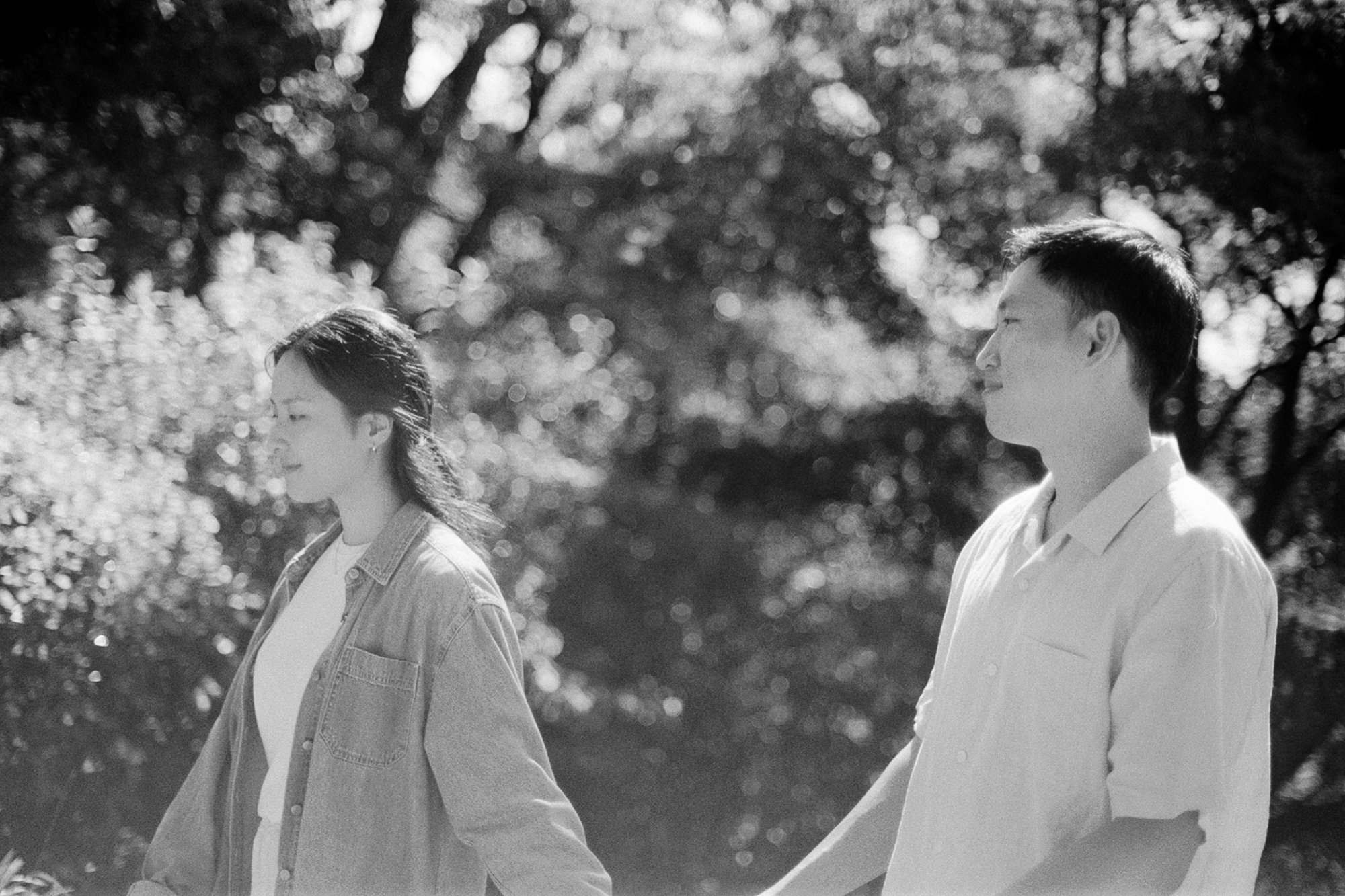 43_PREVIEW-203_Couple in the New Jersey Botanical Garden.jpg