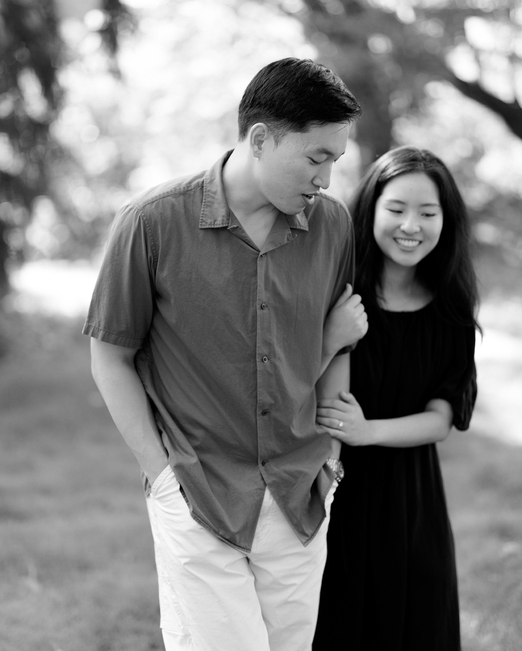 21_PREVIEW-74_Couple in the New Jersey Botanical Garden.jpg