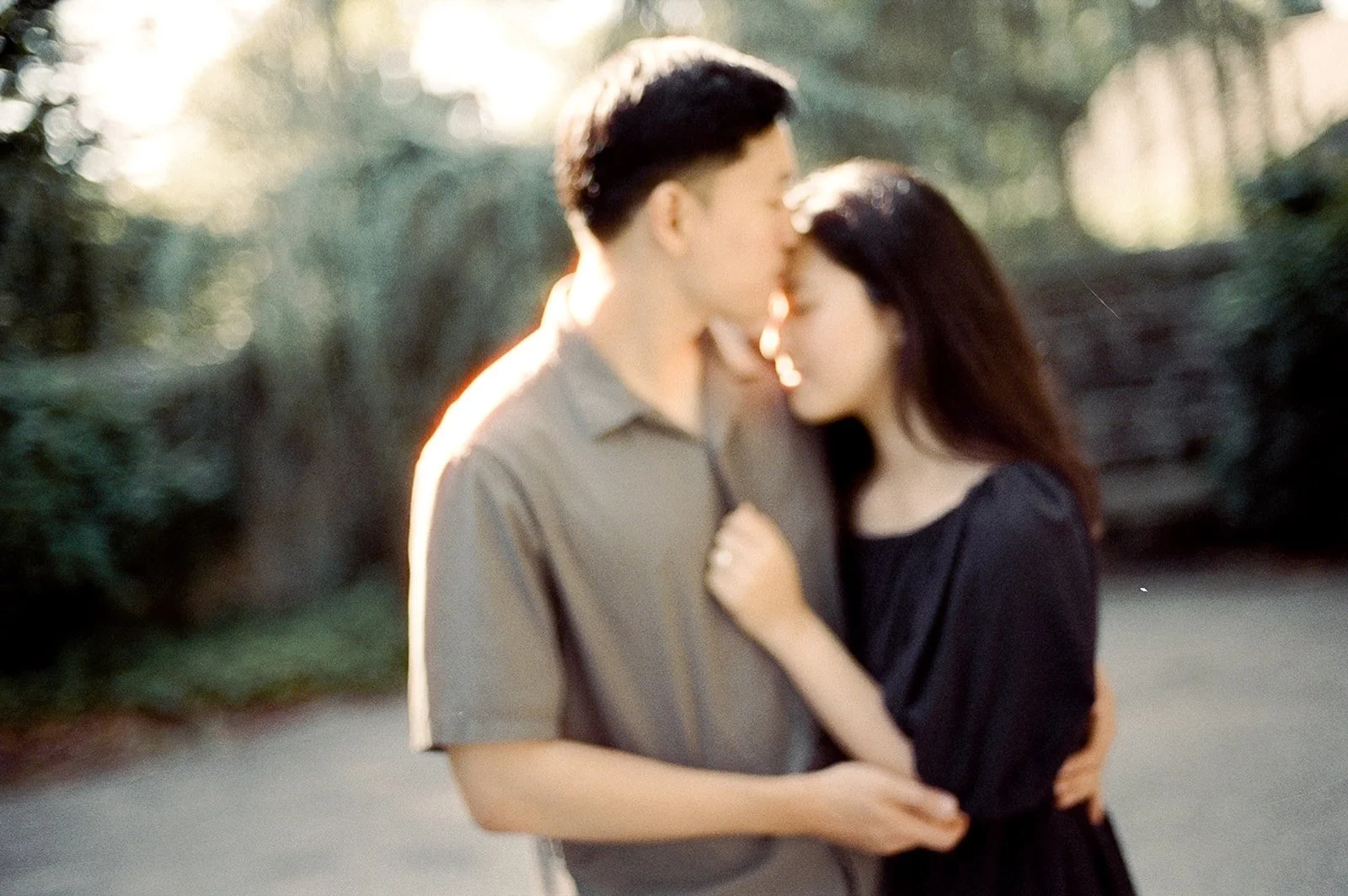 02_PREVIEW-251_Couple in the New Jersey Botanical Garden.jpg