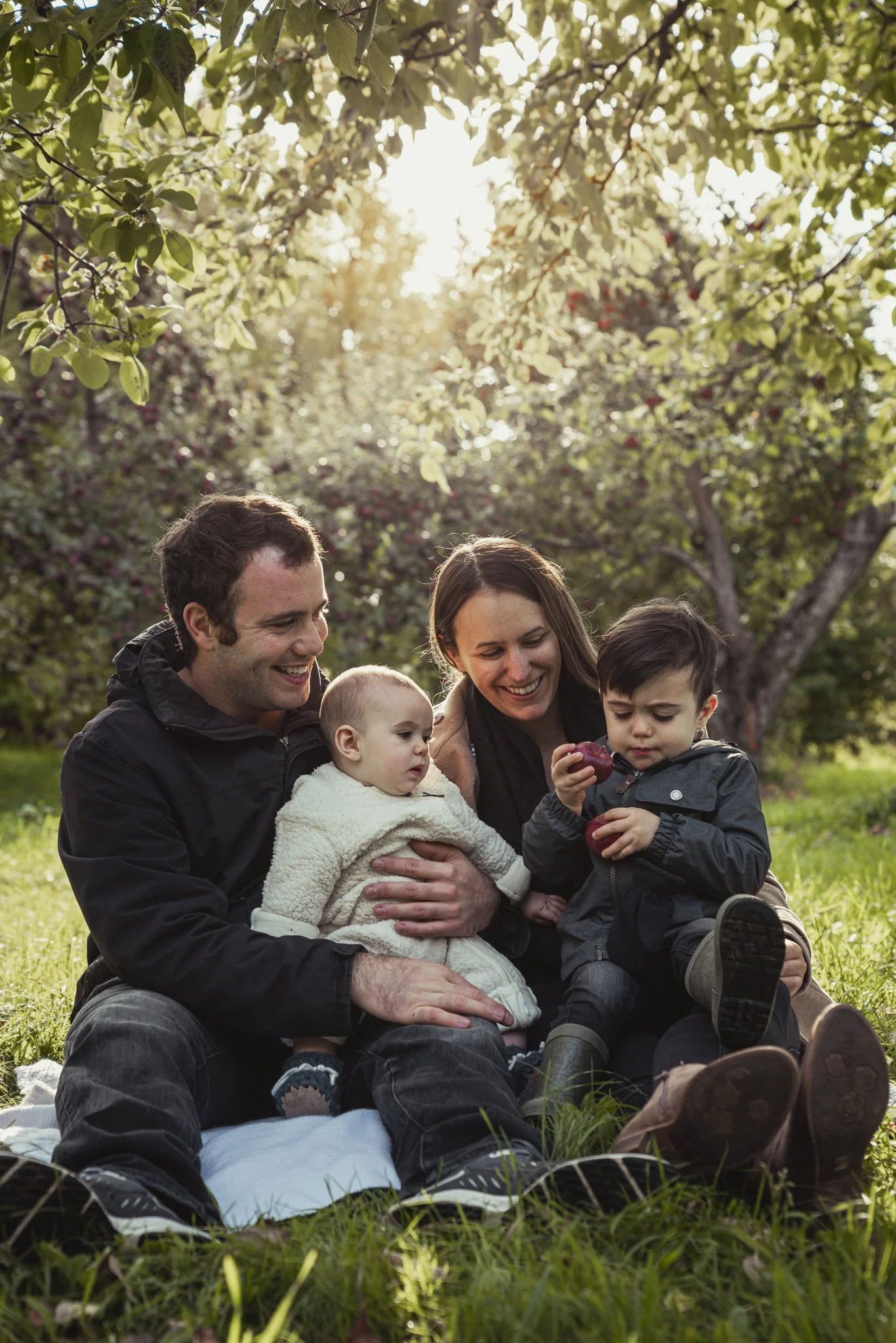Photos-famille-pommes-Quebec.jpg