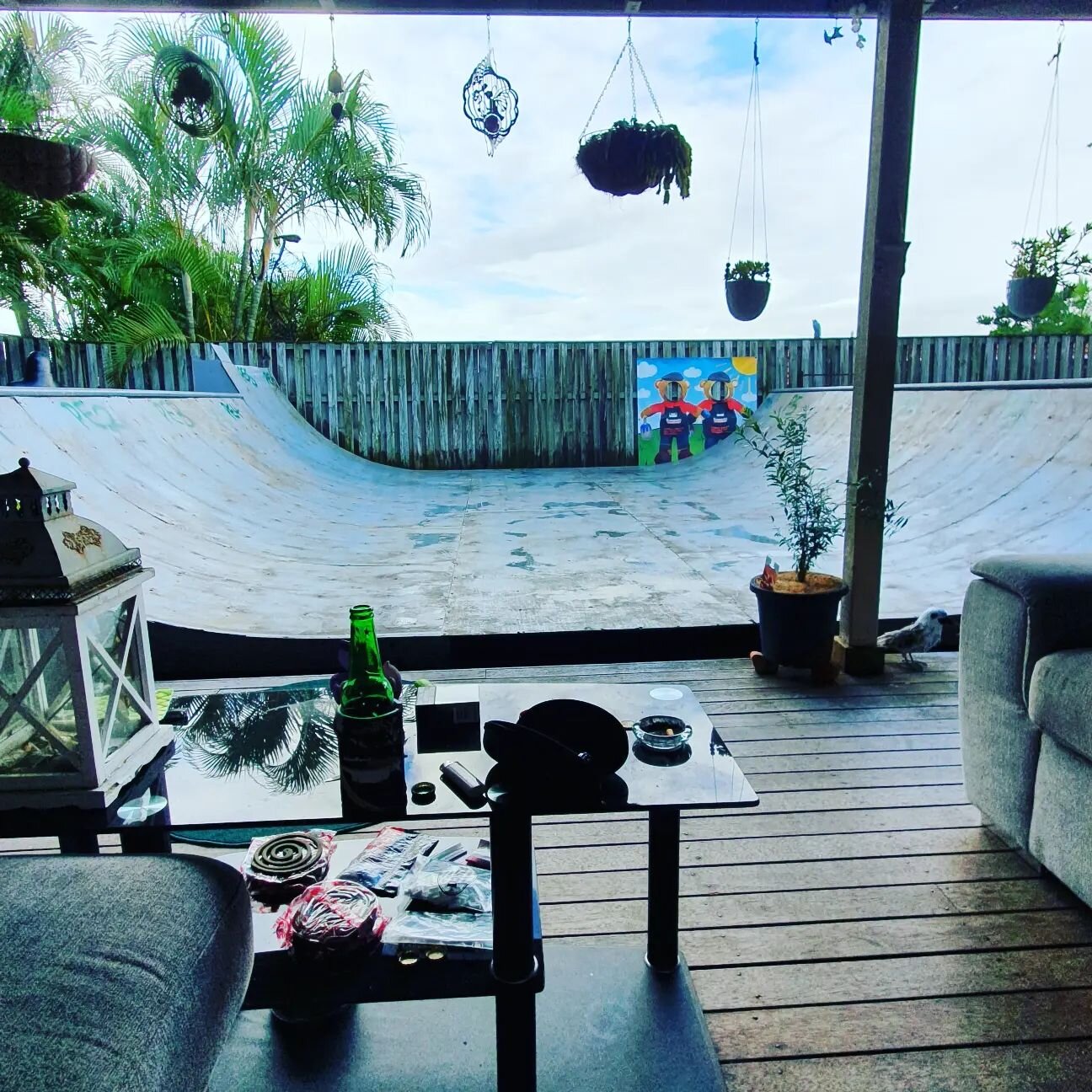 The Moonramp is coming together ❤️ 
Happy Easter everyone may you skate, Spend time with family and friends or just enjoy living, Best wishes from all of us at Small Peanuts. Don't forget to crank up the tunes!🤟