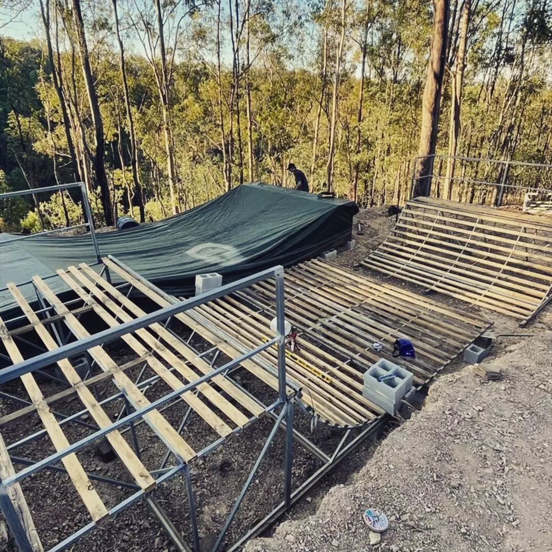 Potter's been making plenty of headway this last week getting the new small peanuts ramp built. And damn it's looking the business 💥😲🤘 
@01293potter @rattydawg @thesmallpeanuts