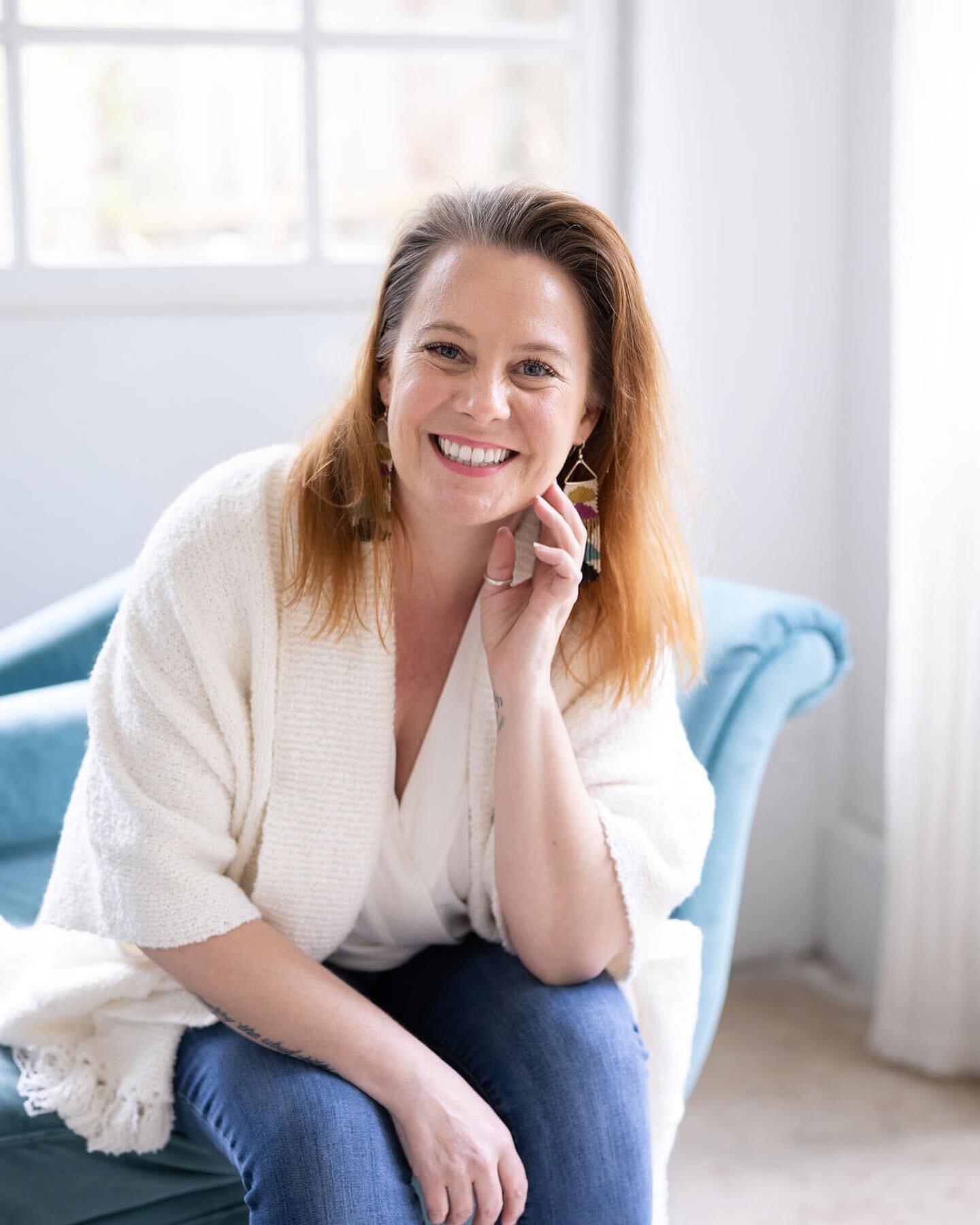 It&rsquo;s been awhile since I&rsquo;ve done an intro so I thought we&rsquo;d play a little game&hellip; some things you may or may not know about me 😊

✨ Hey, I&rsquo;m Emily 🙋🏼&zwj;♀️ I&rsquo;m the founder of Wild Soul Interiors (you probably kn
