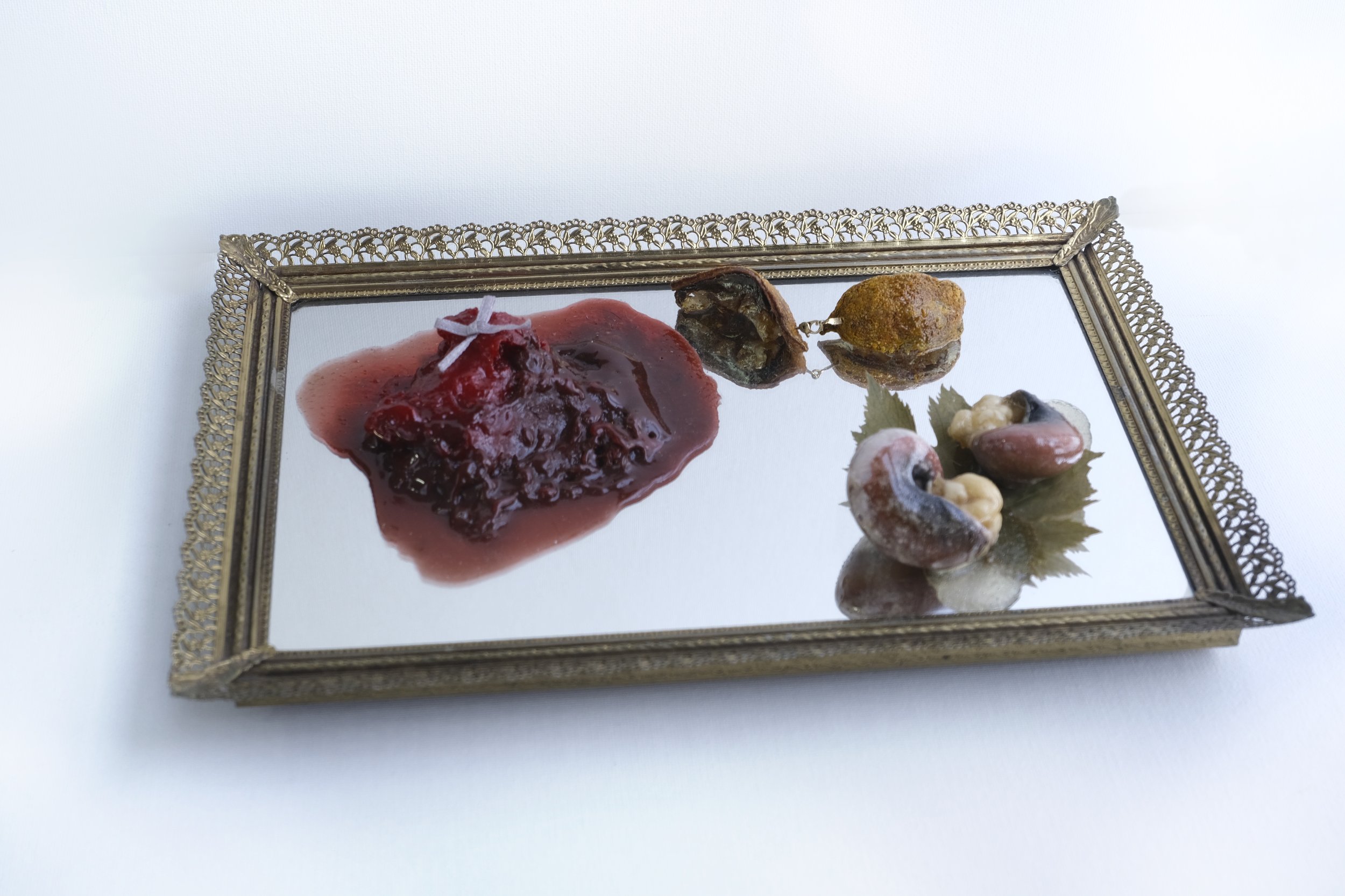 “hunger and desire”
found materials, gelatin
2024