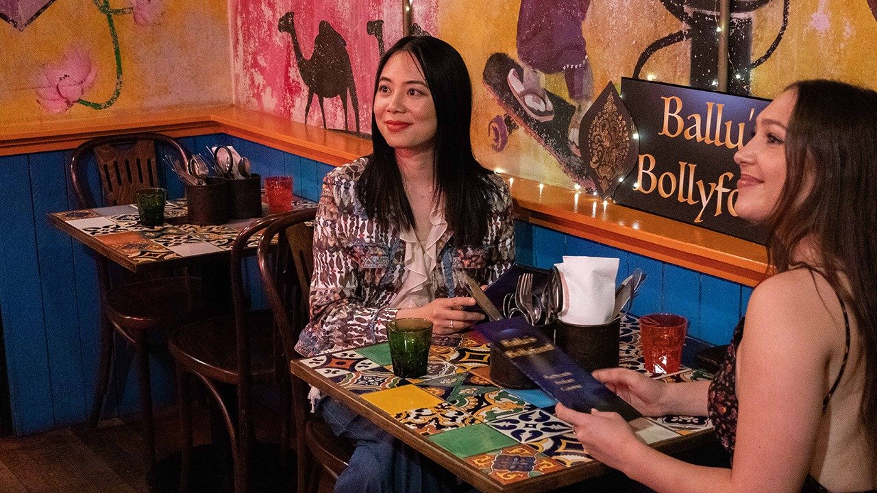 Aileen Huynh (Sarah Chen) & Abril Tolnay (Tessa Wise)