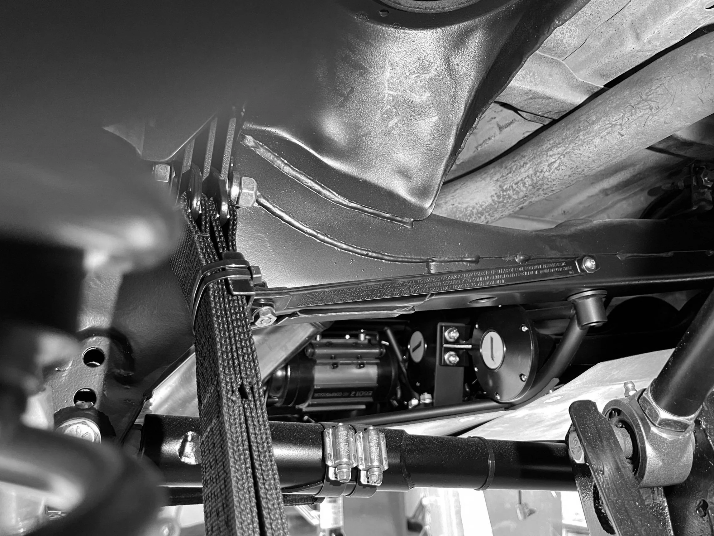 LIMIT STRAP BUNGEE MOUNTS