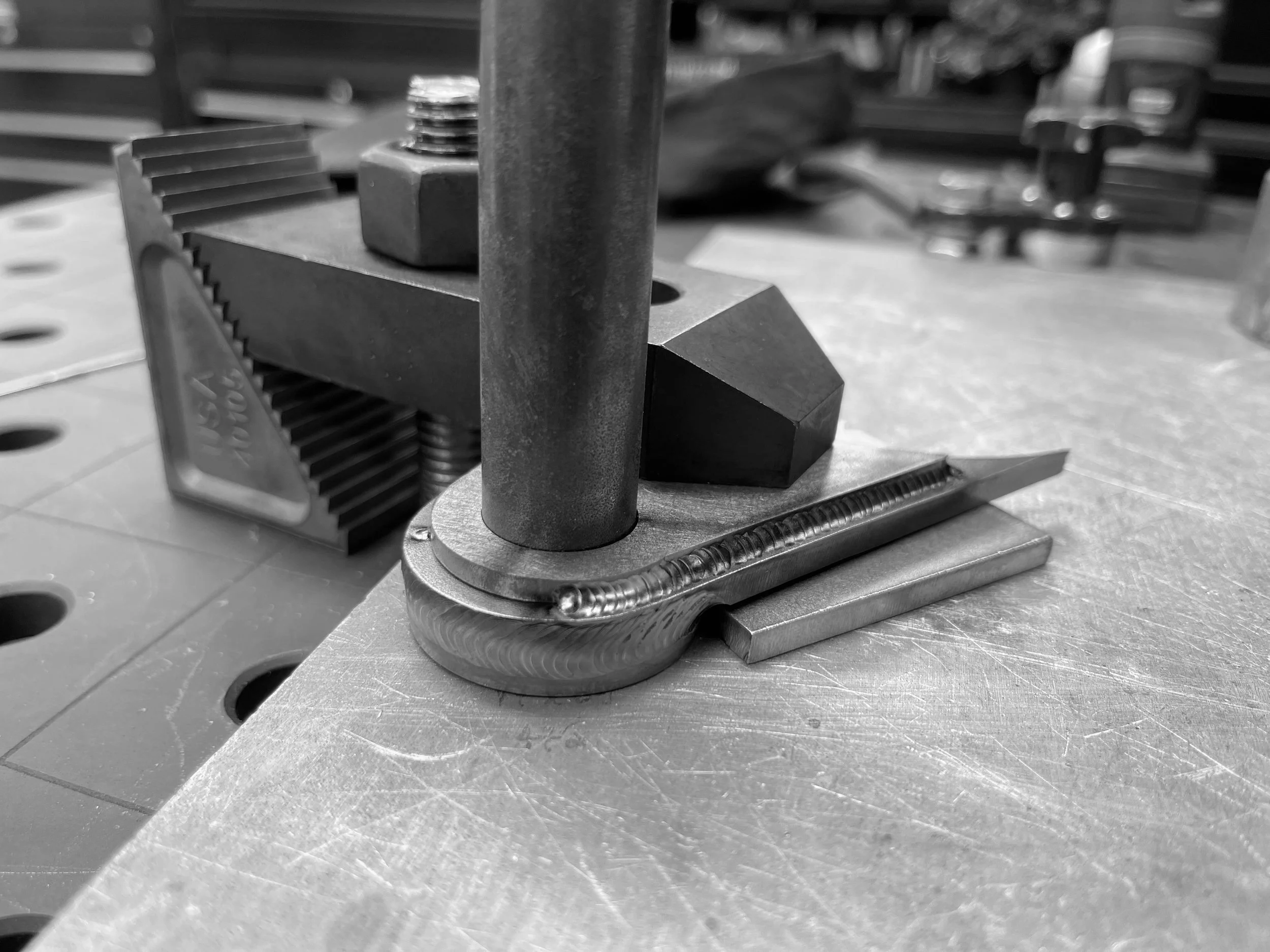 LOWER LINK AXLE MOUNTS