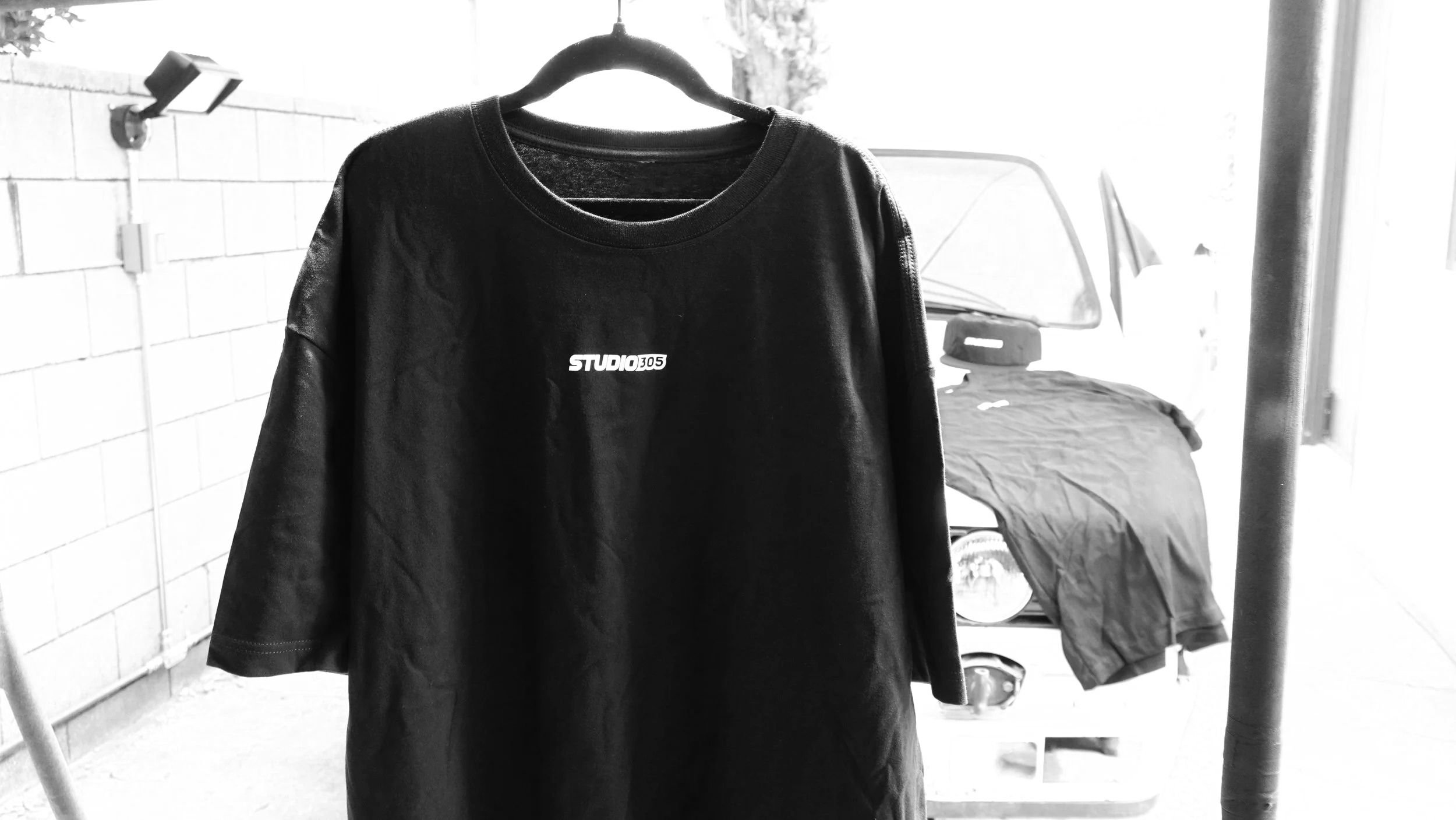 STUDIO 305 T