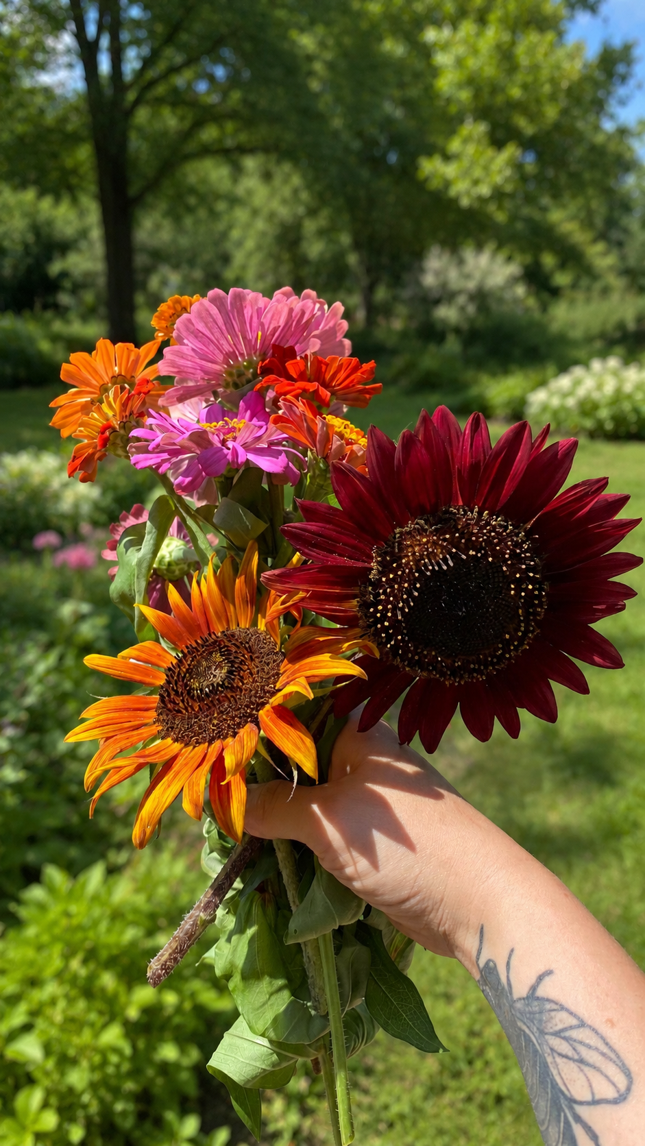 Flower bouquet bar experience at Kansas City event