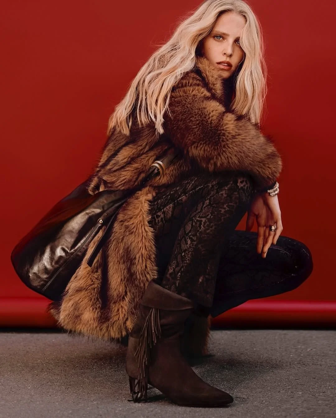 The @bashparis Fall 2025 campaign, fronted by supermodel Abby Champion, channels the confident ease of modern French style.

Rich textures and sculptural layers evoke a sense of bold femininity, while signature details, from faux fur to embossed leat
